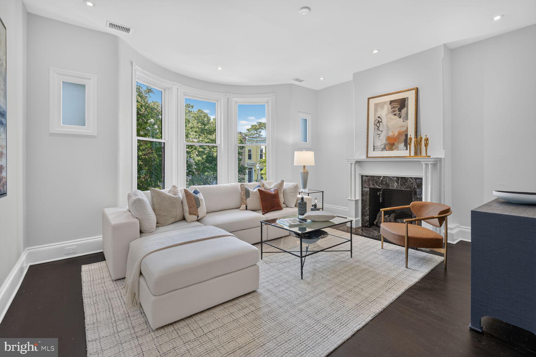 LOGAN CIRCLE - Residential