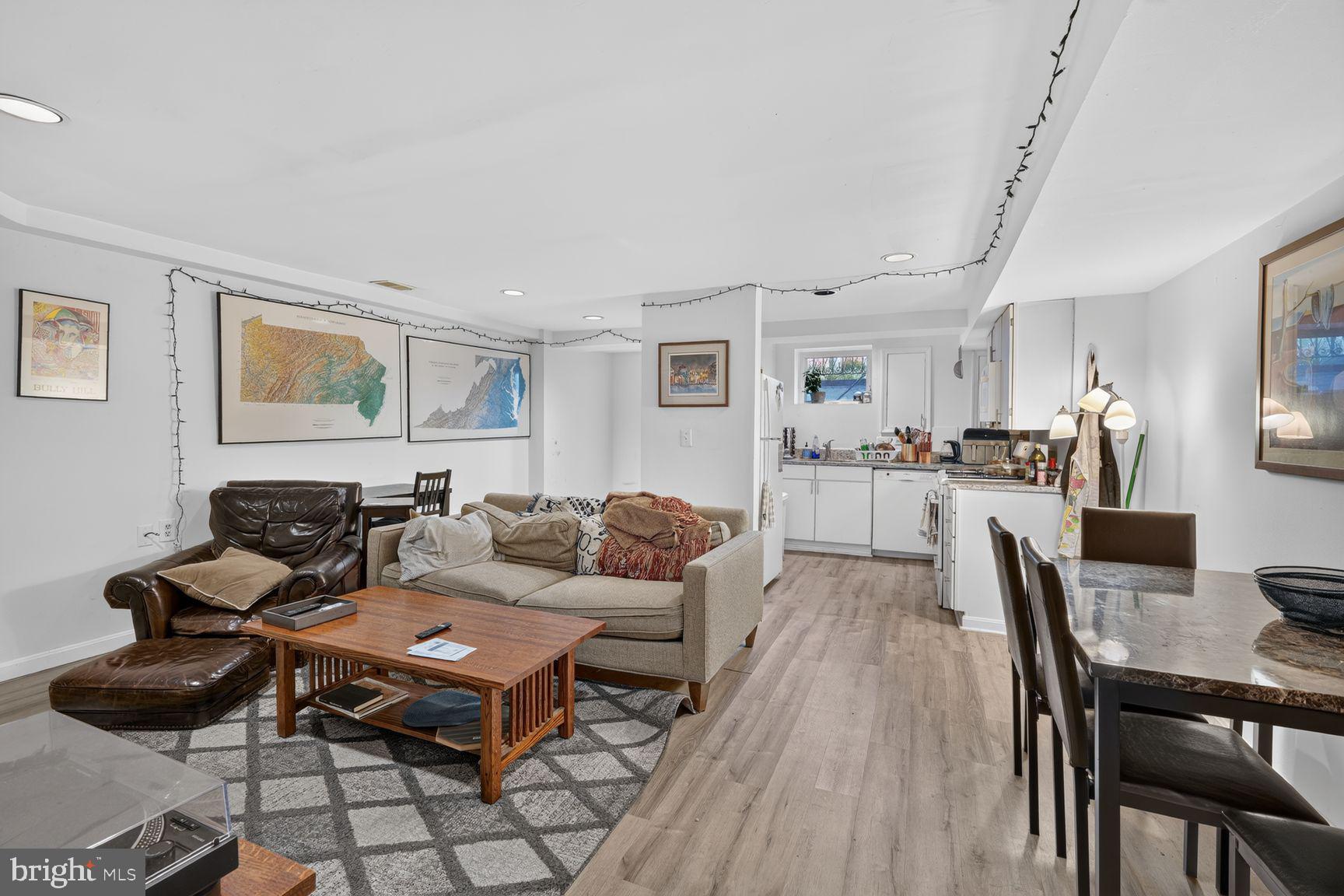LOGAN CIRCLE - Residential