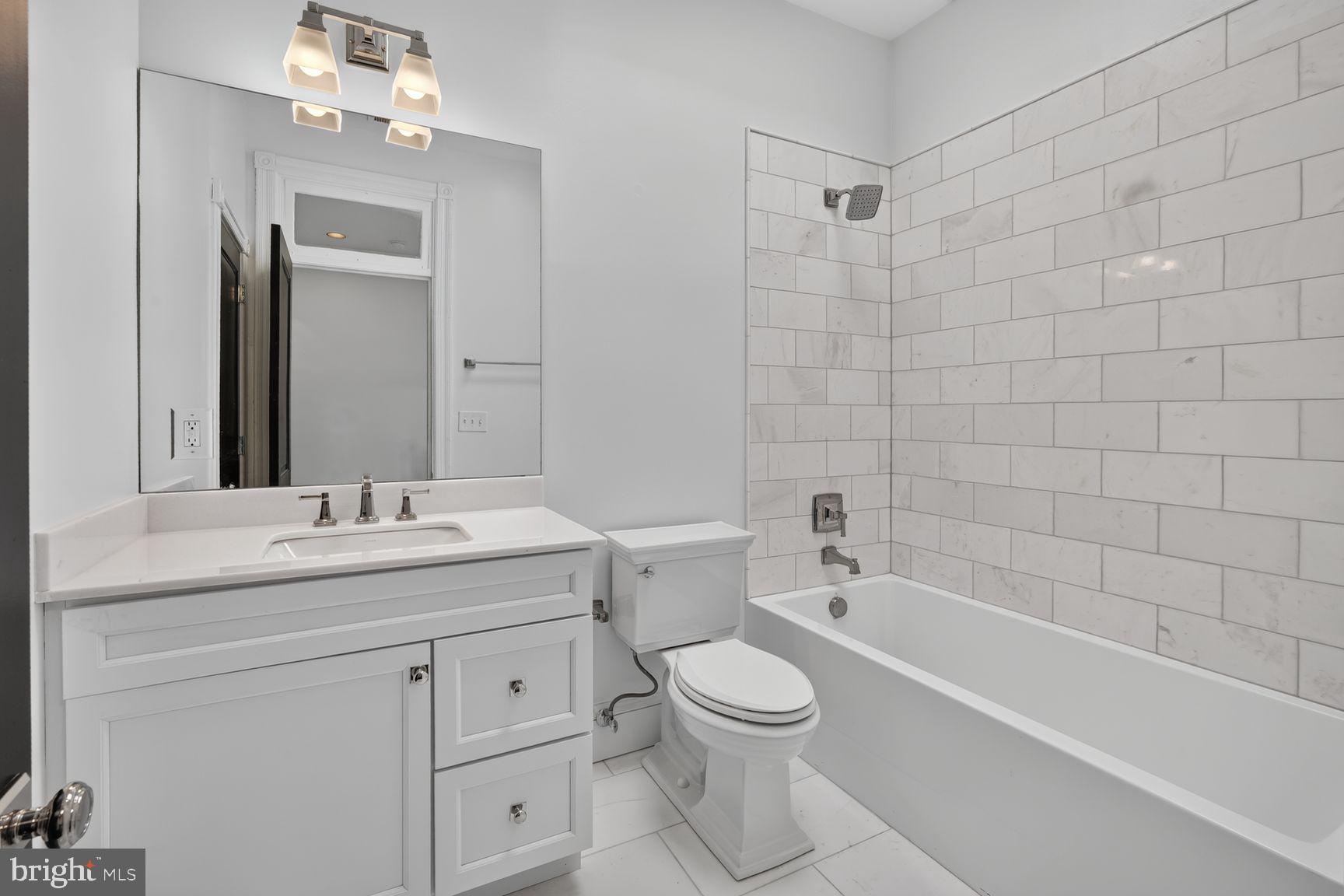 LOGAN CIRCLE - Residential