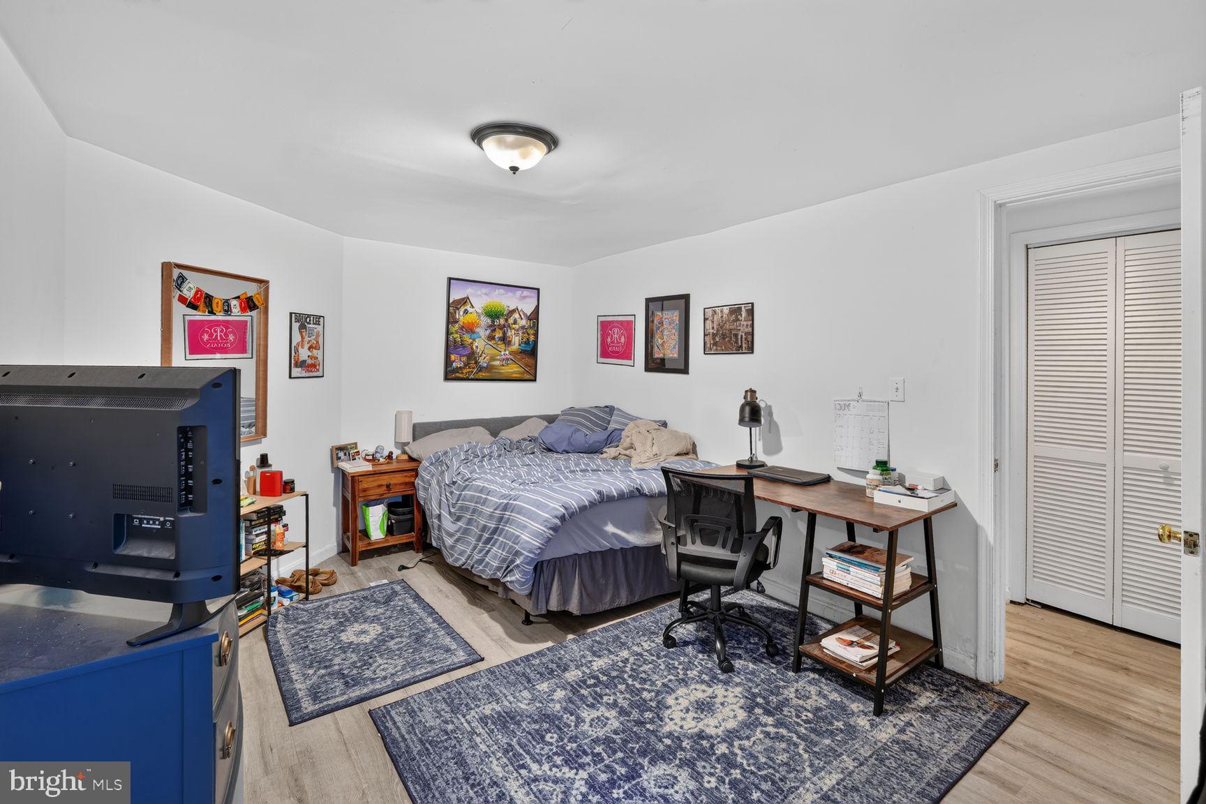 LOGAN CIRCLE - Residential