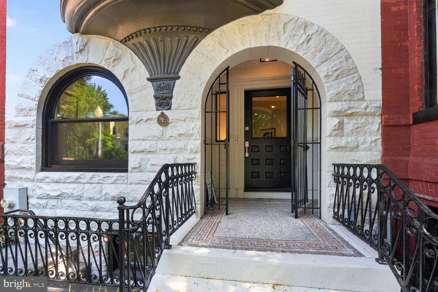 LOGAN CIRCLE - Residential