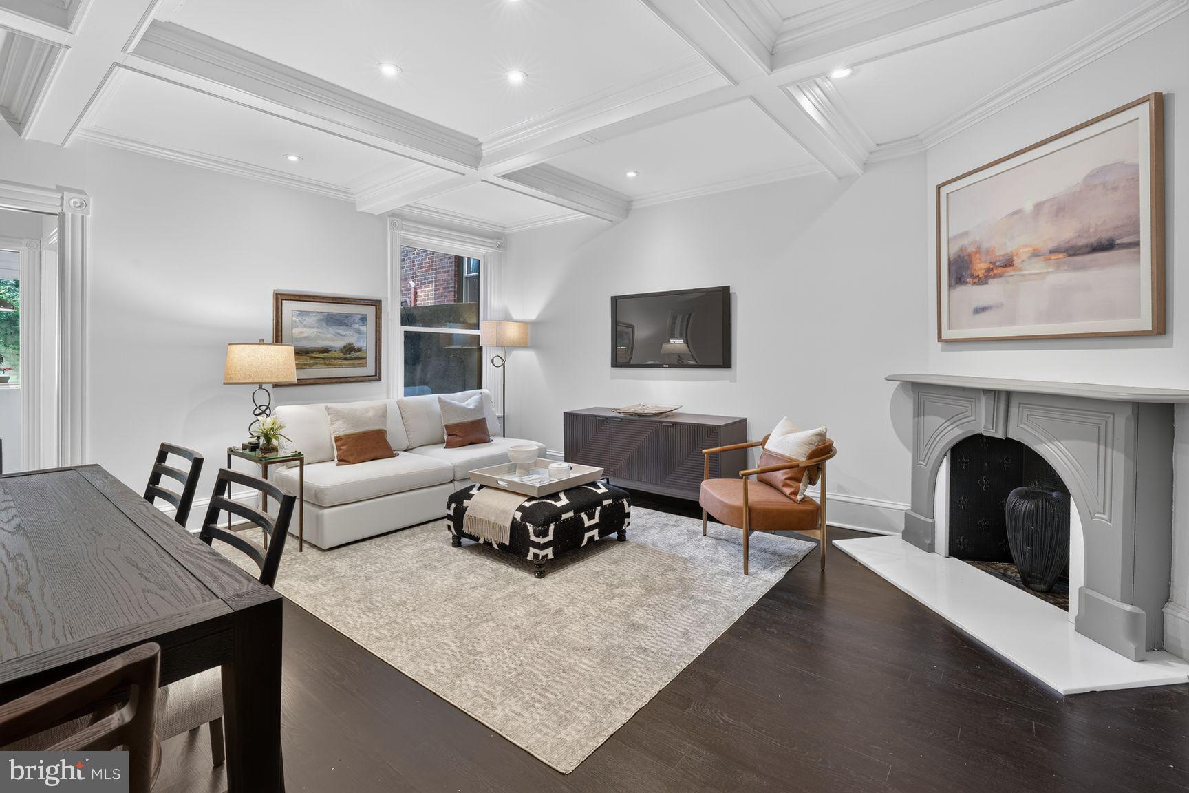 LOGAN CIRCLE - Residential