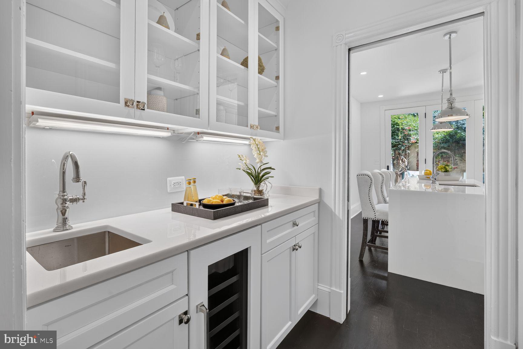 LOGAN CIRCLE - Residential