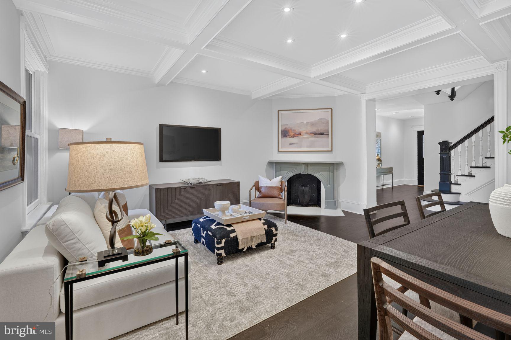 LOGAN CIRCLE - Residential