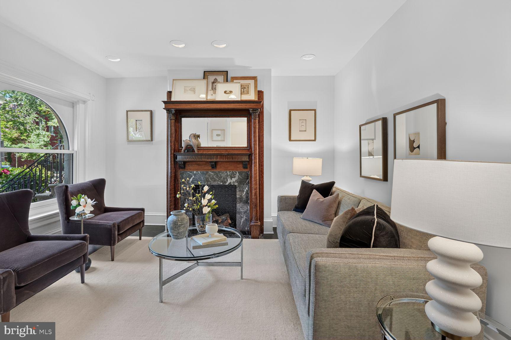 LOGAN CIRCLE - Residential
