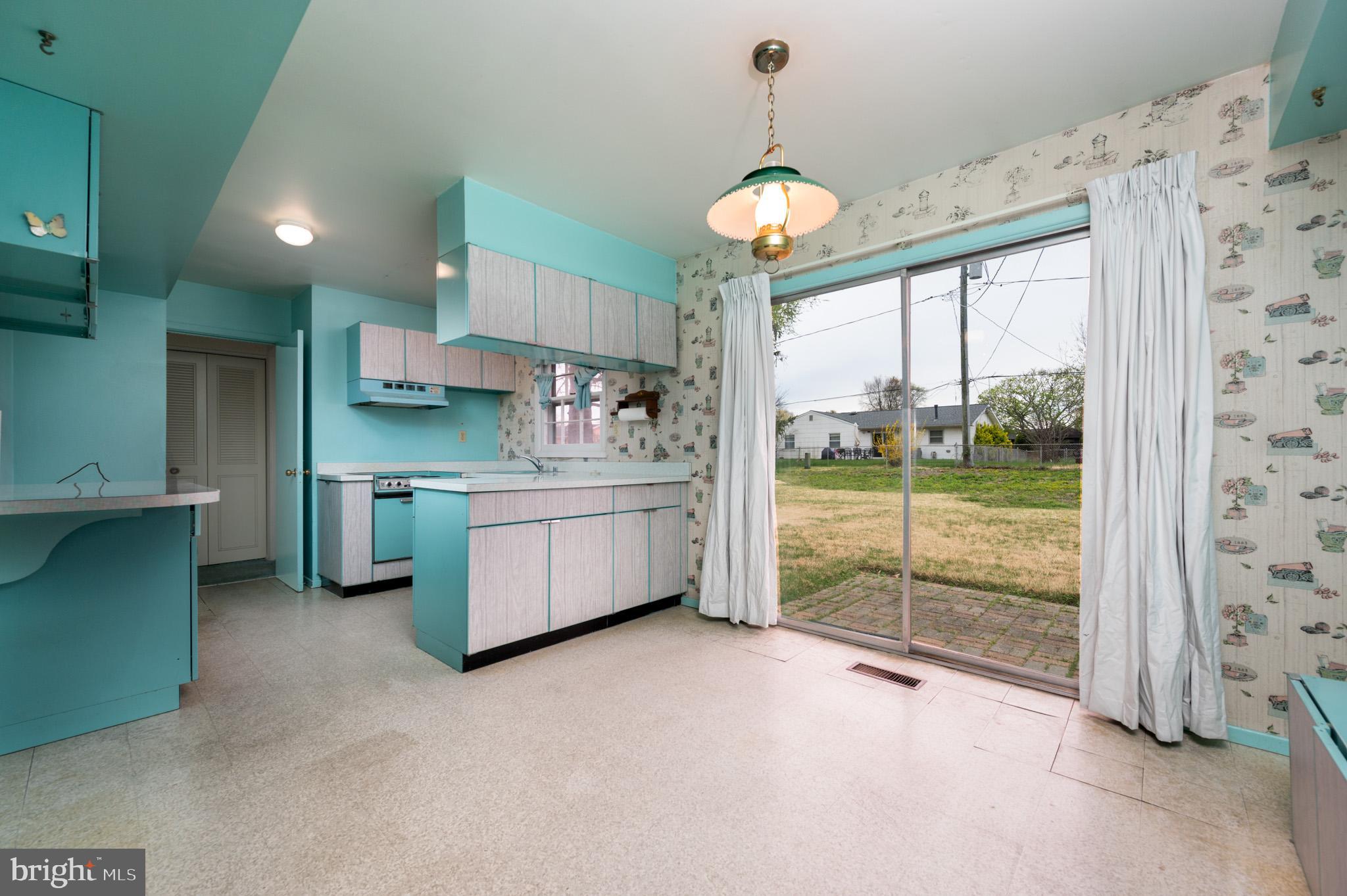 FOXHILL AT BELAIR - Residential