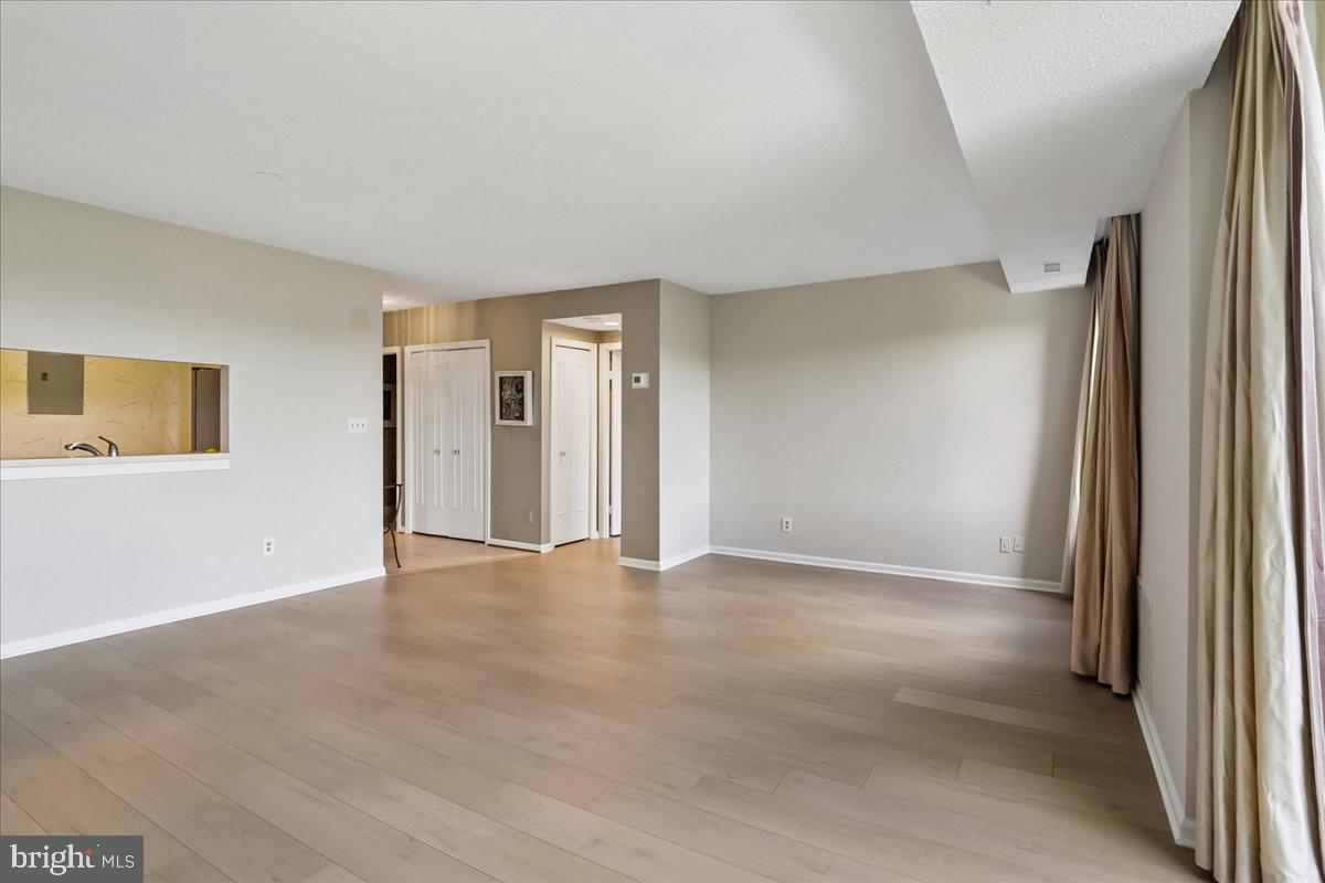 FALLSWOOD - Residential