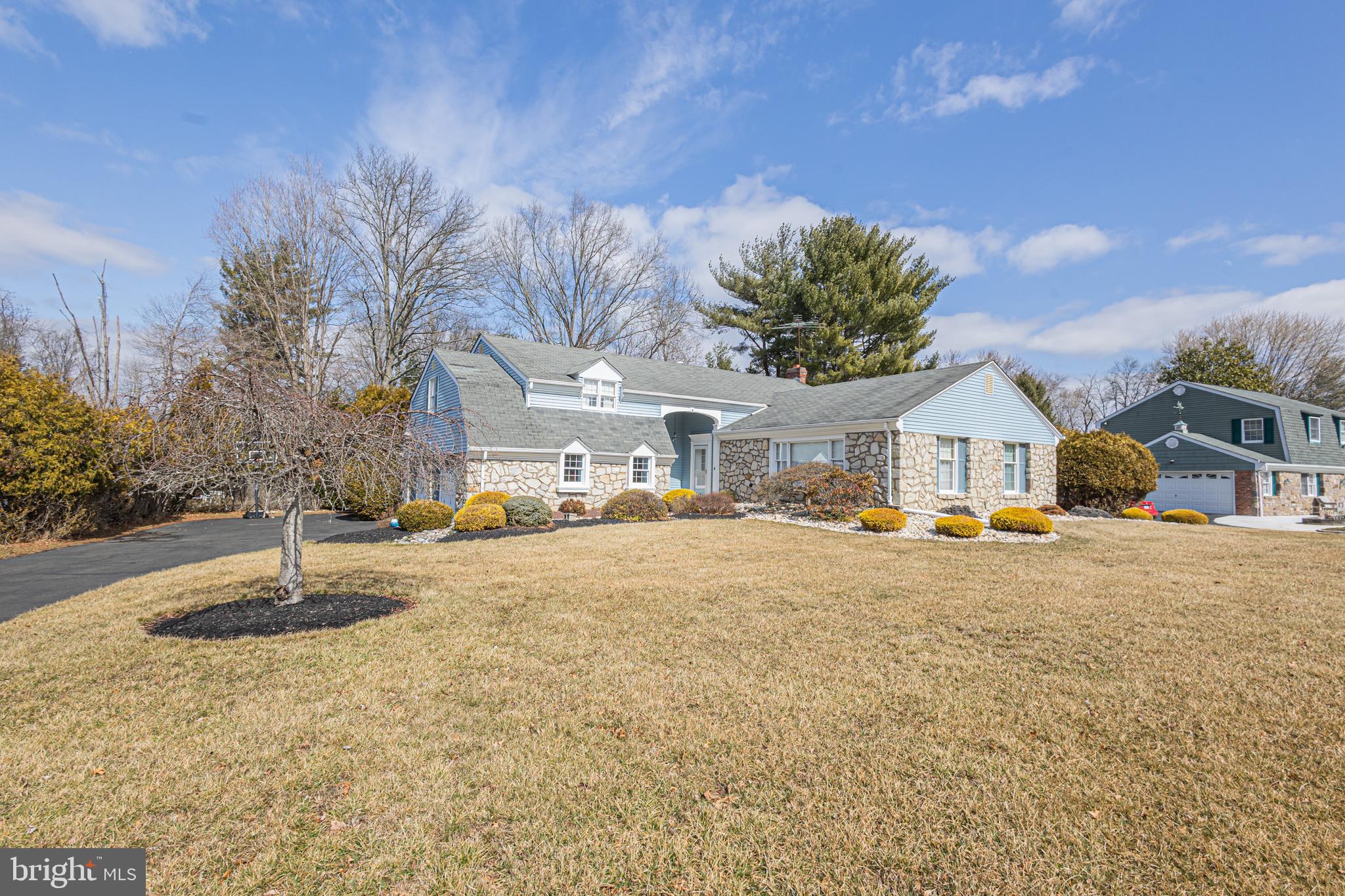 HILLCRESTSHIRE - Residential
