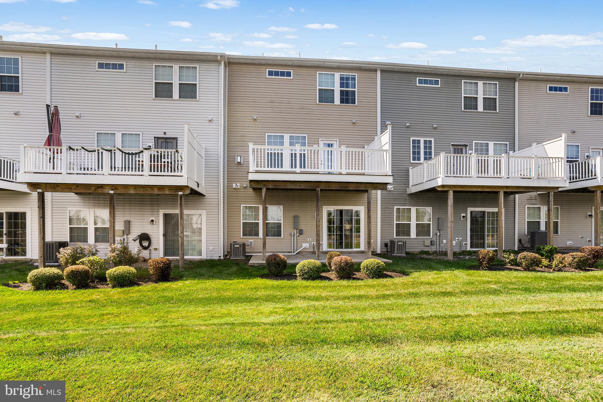 WARRINGTON POINTE - Residential