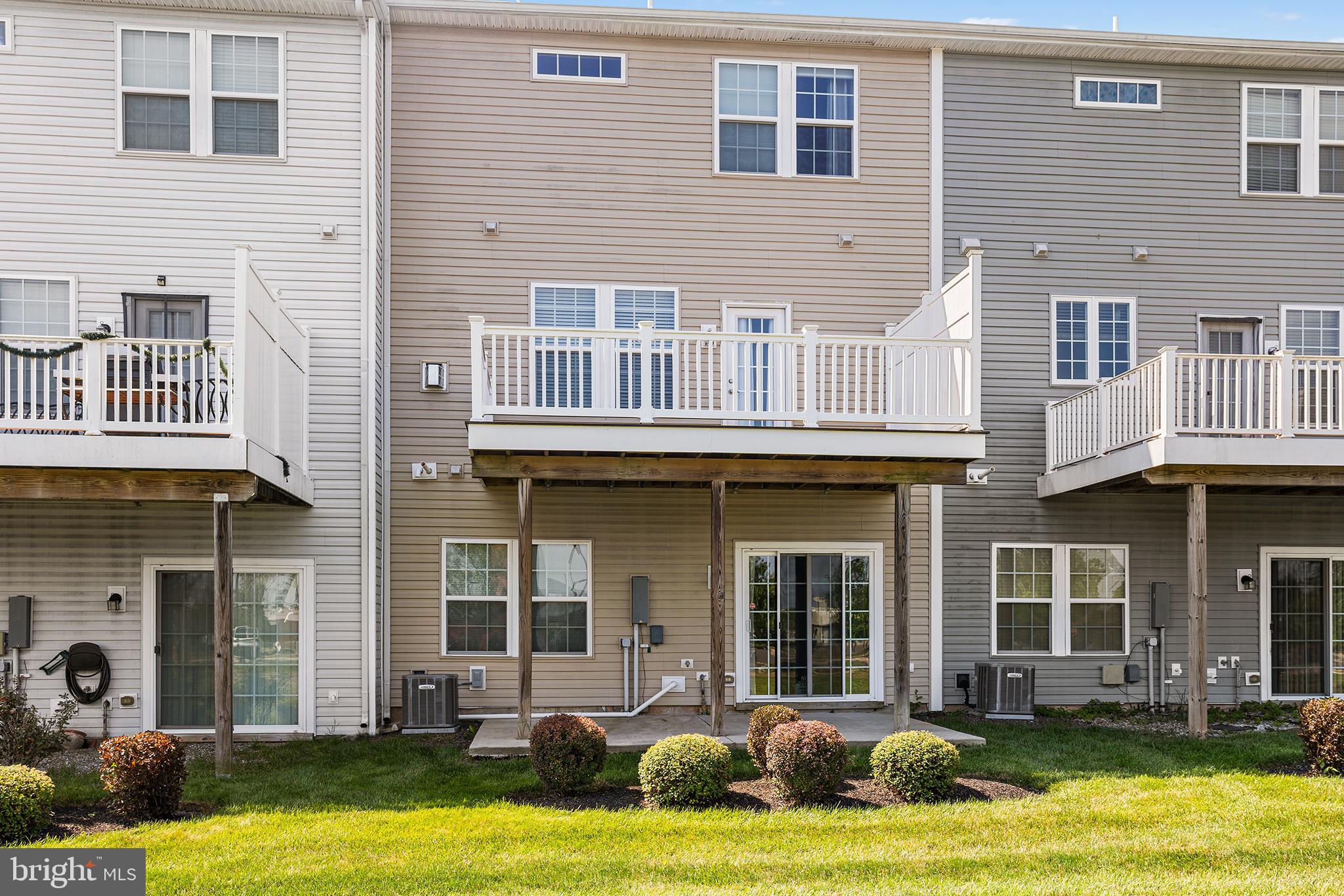 WARRINGTON POINTE - Residential