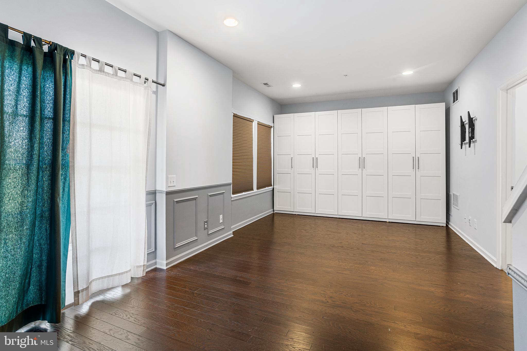 WARRINGTON POINTE - Residential