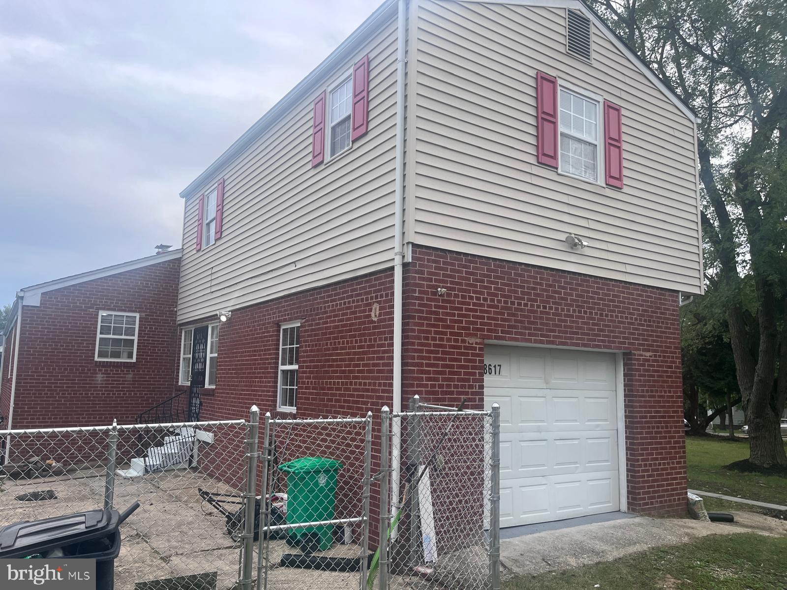 CLINTON - Residential