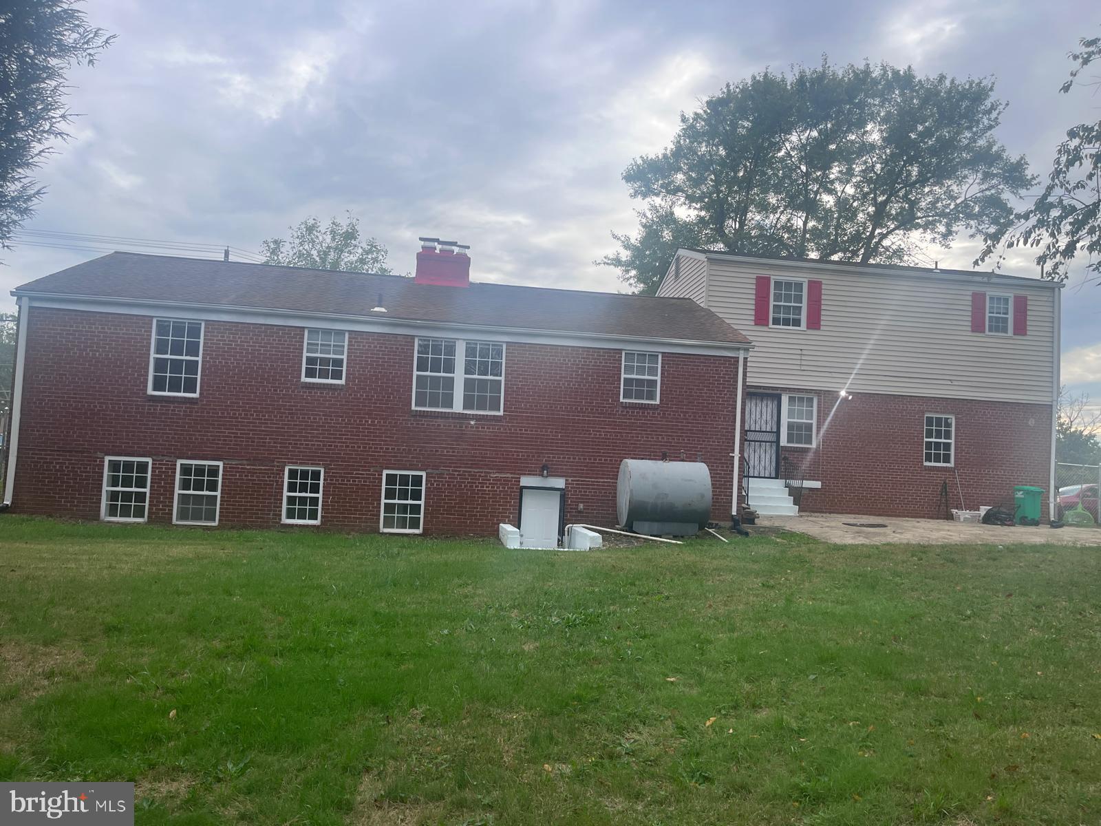 CLINTON - Residential