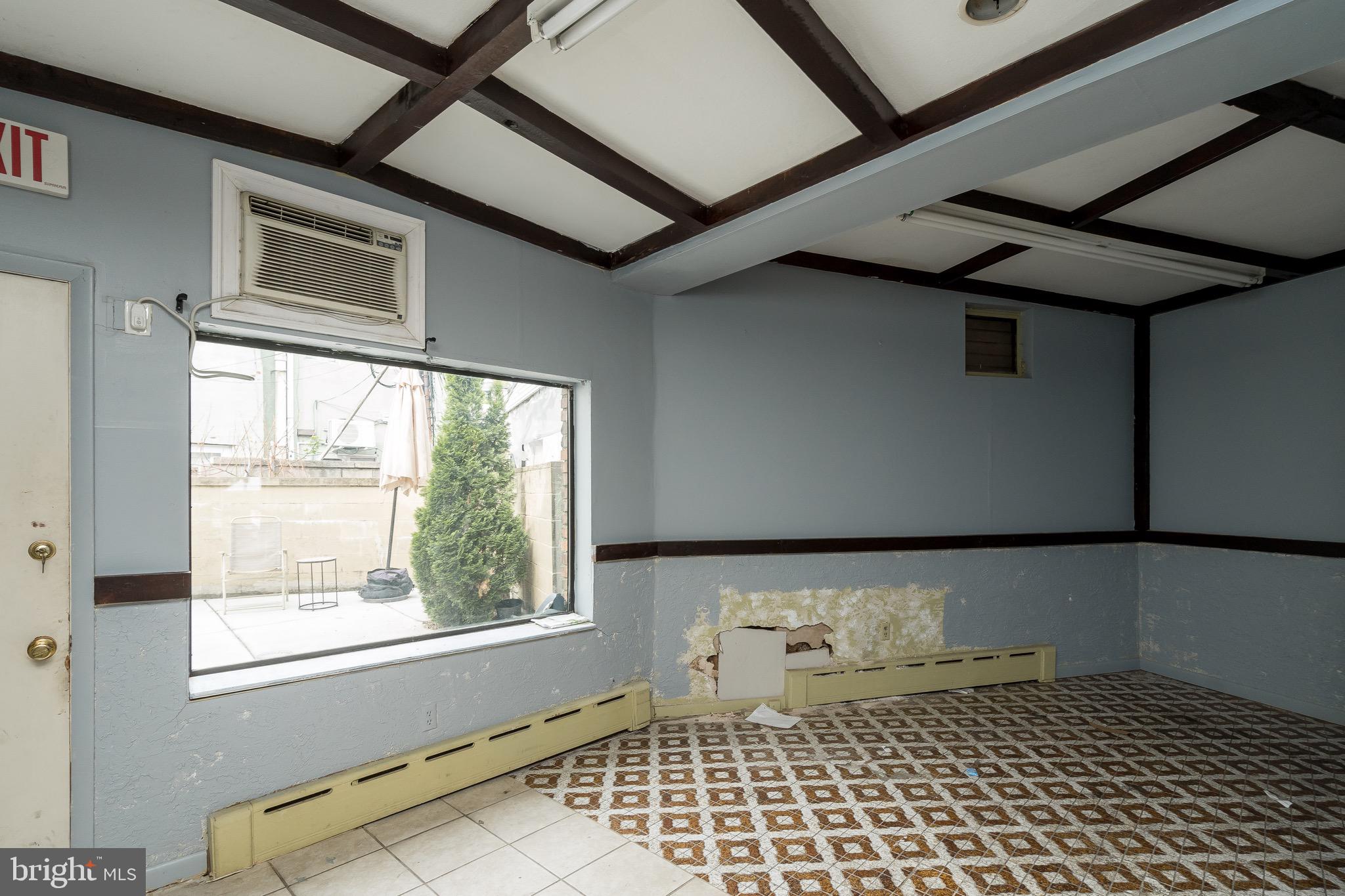 PASSYUNK SQUARE - Residential Income