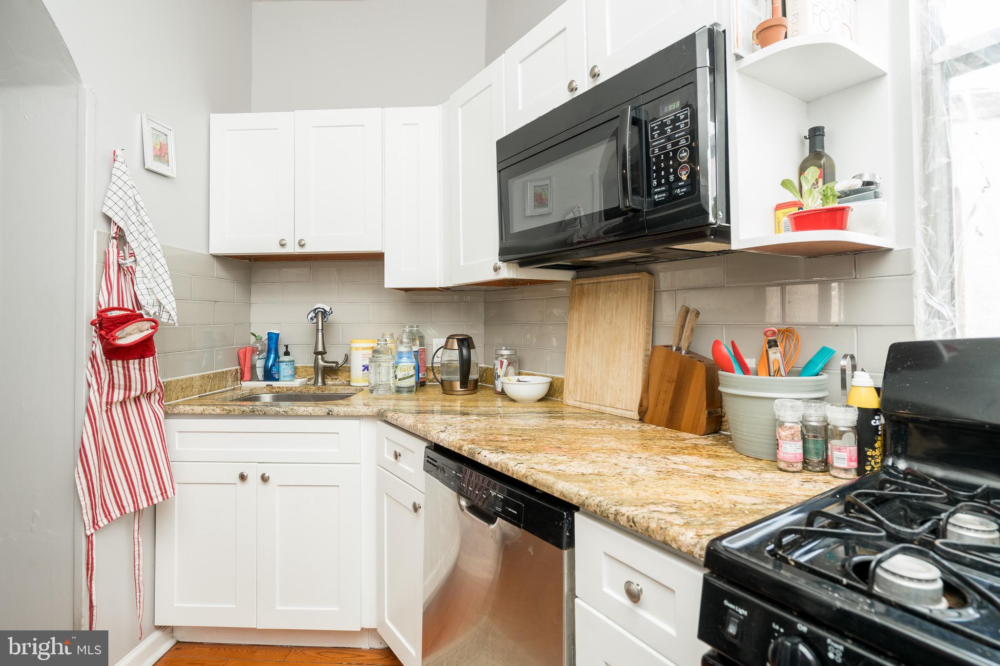PASSYUNK SQUARE - Residential Income