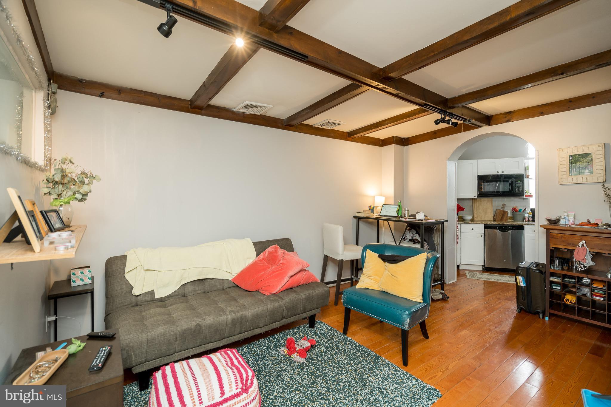 PASSYUNK SQUARE - Residential Income