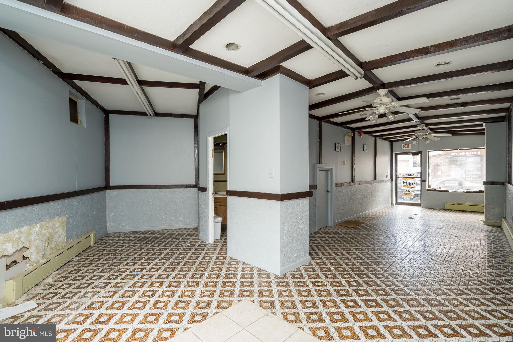 PASSYUNK SQUARE - Residential Income