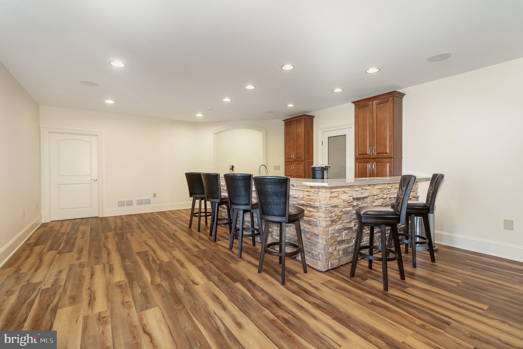 SOUTHRIDGE - Residential
