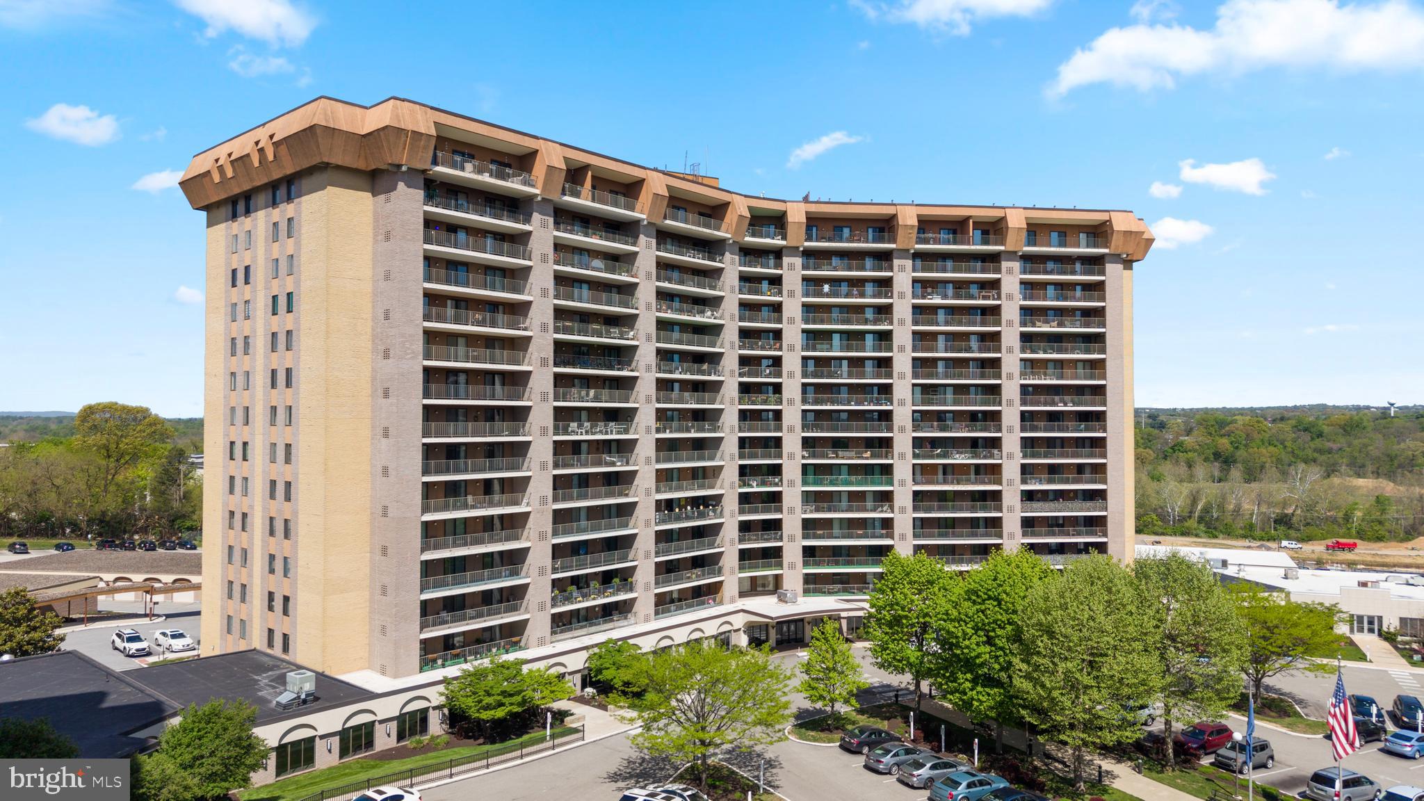 VALLEY FORGE TOWER - Residential