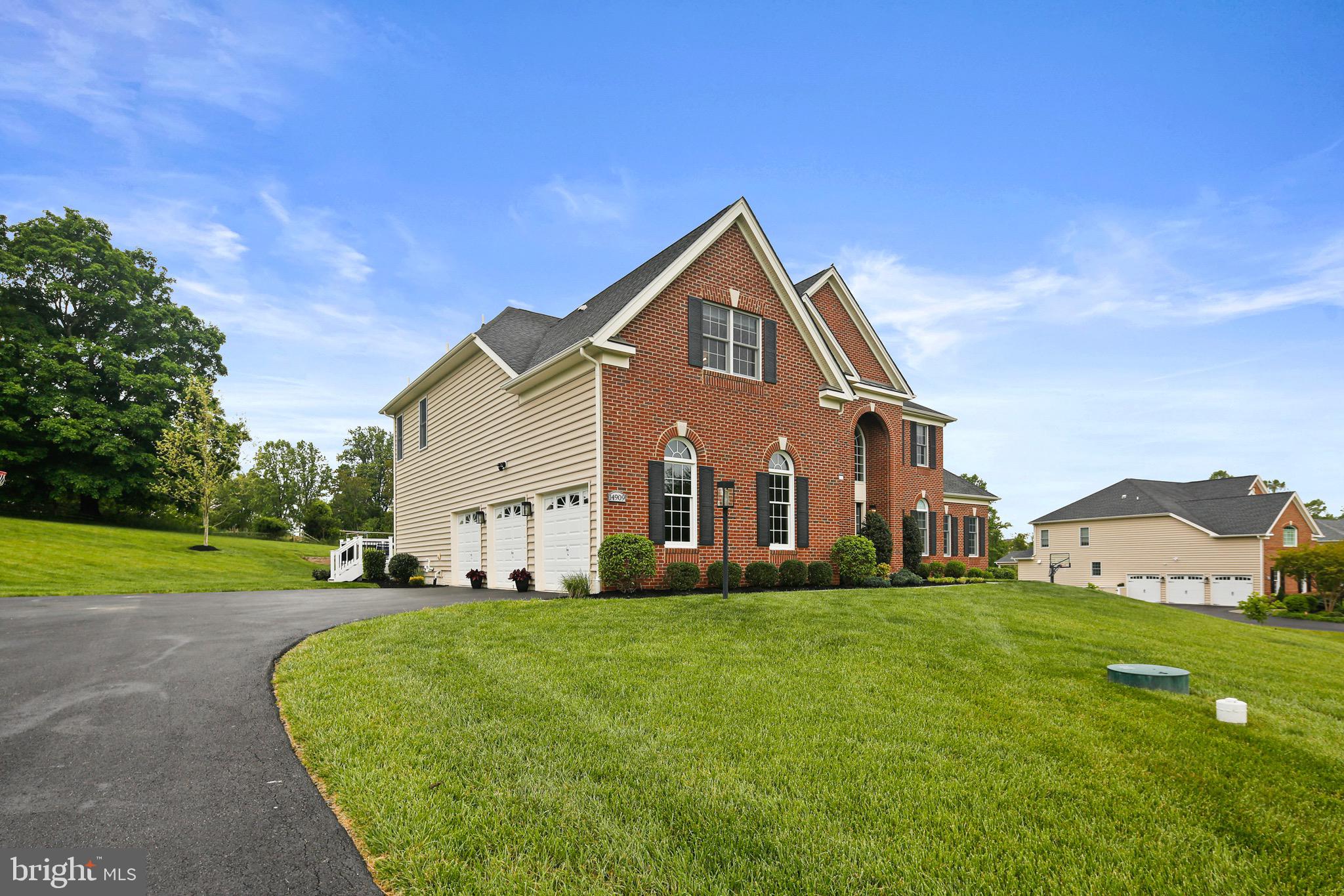 CATTAIL OVERLOOK - Residential
