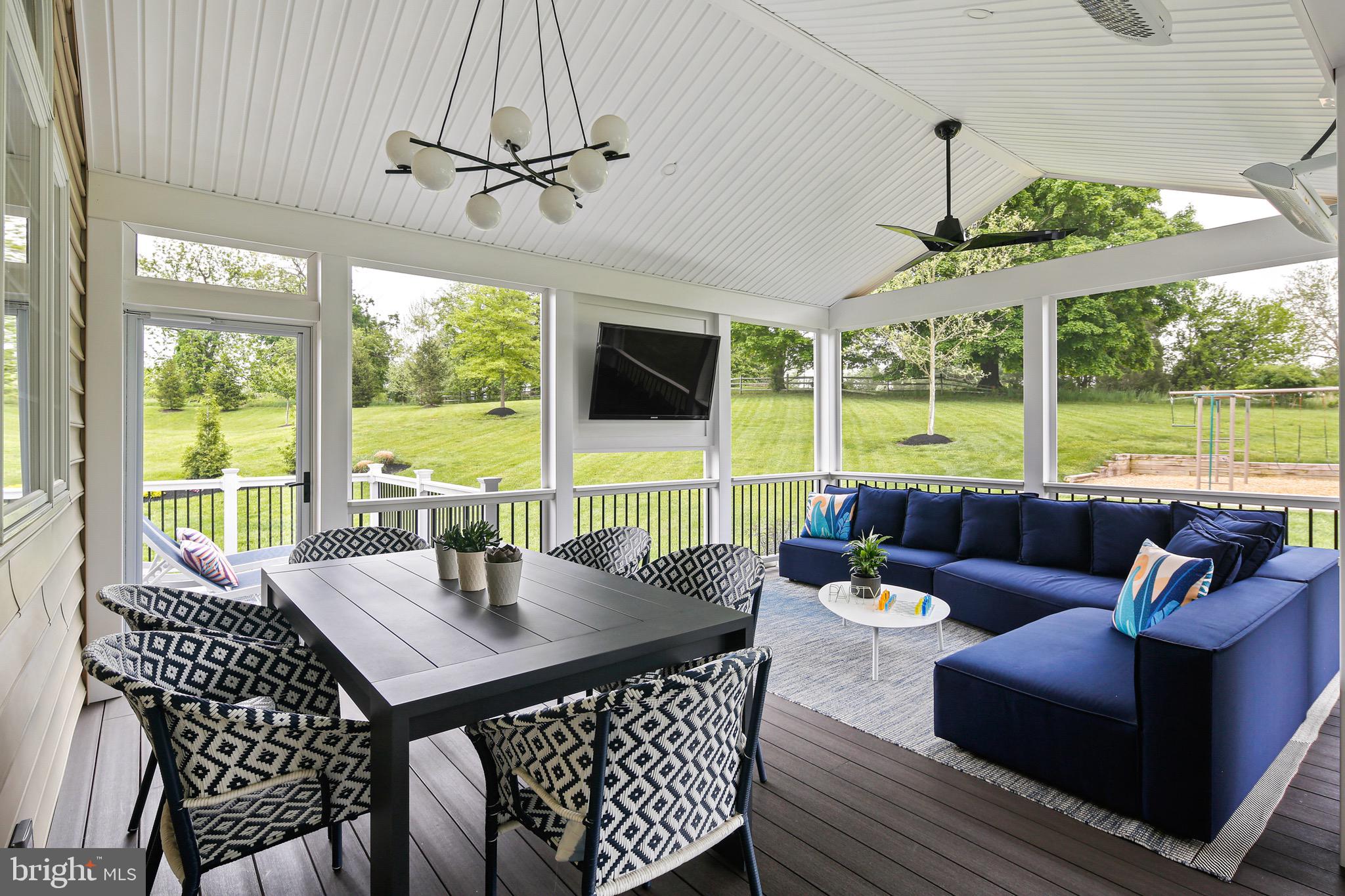 CATTAIL OVERLOOK - Residential