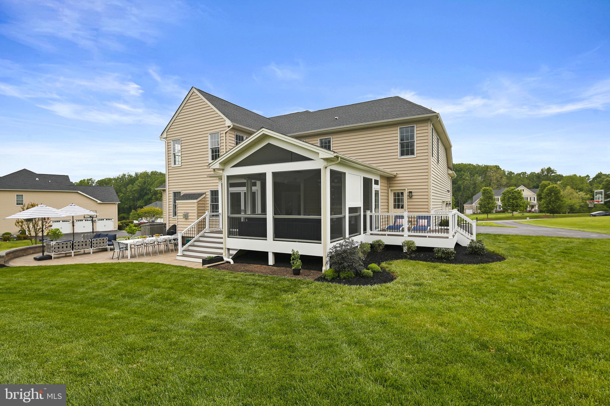 CATTAIL OVERLOOK - Residential
