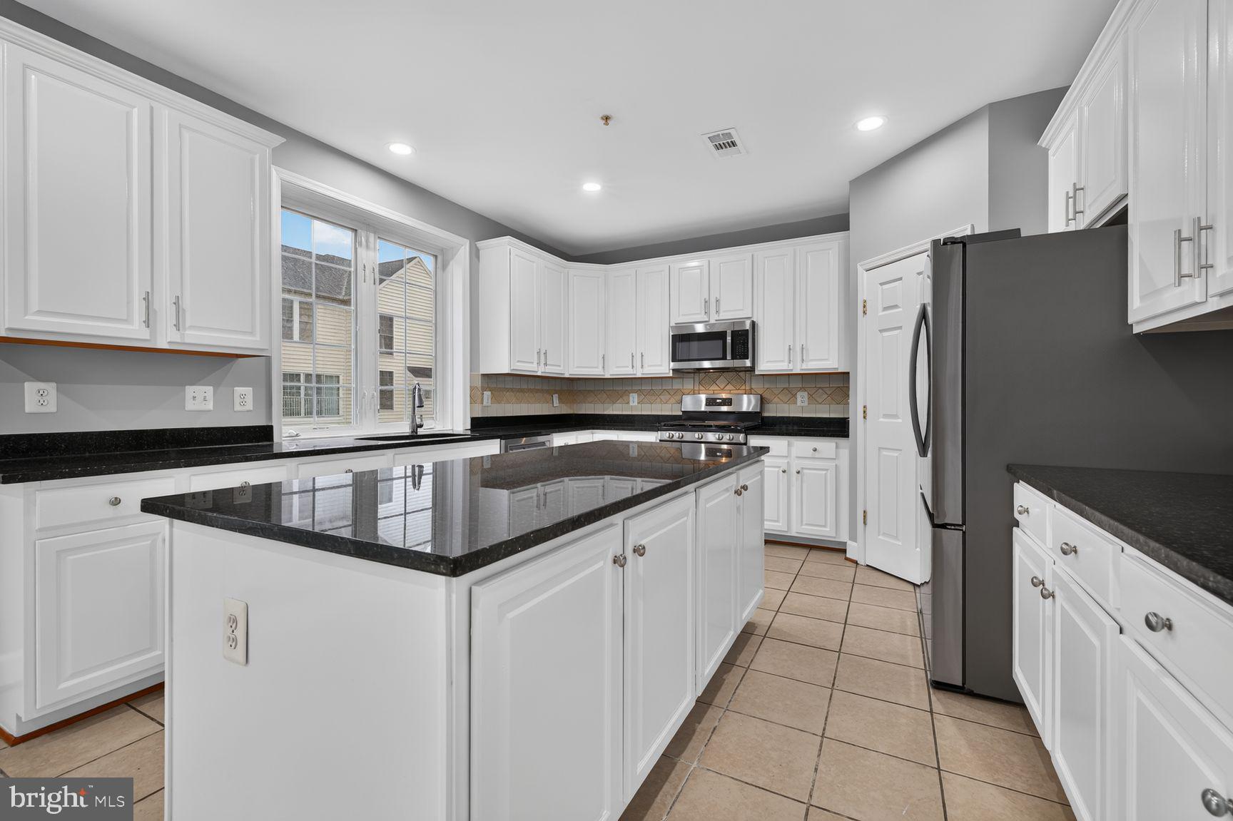 SUMMERFIELD CROSSING - Residential