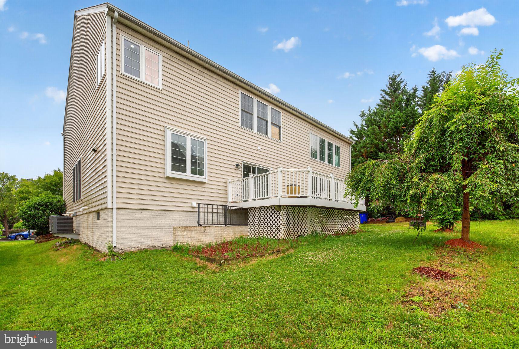 SUMMERFIELD CROSSING - Residential