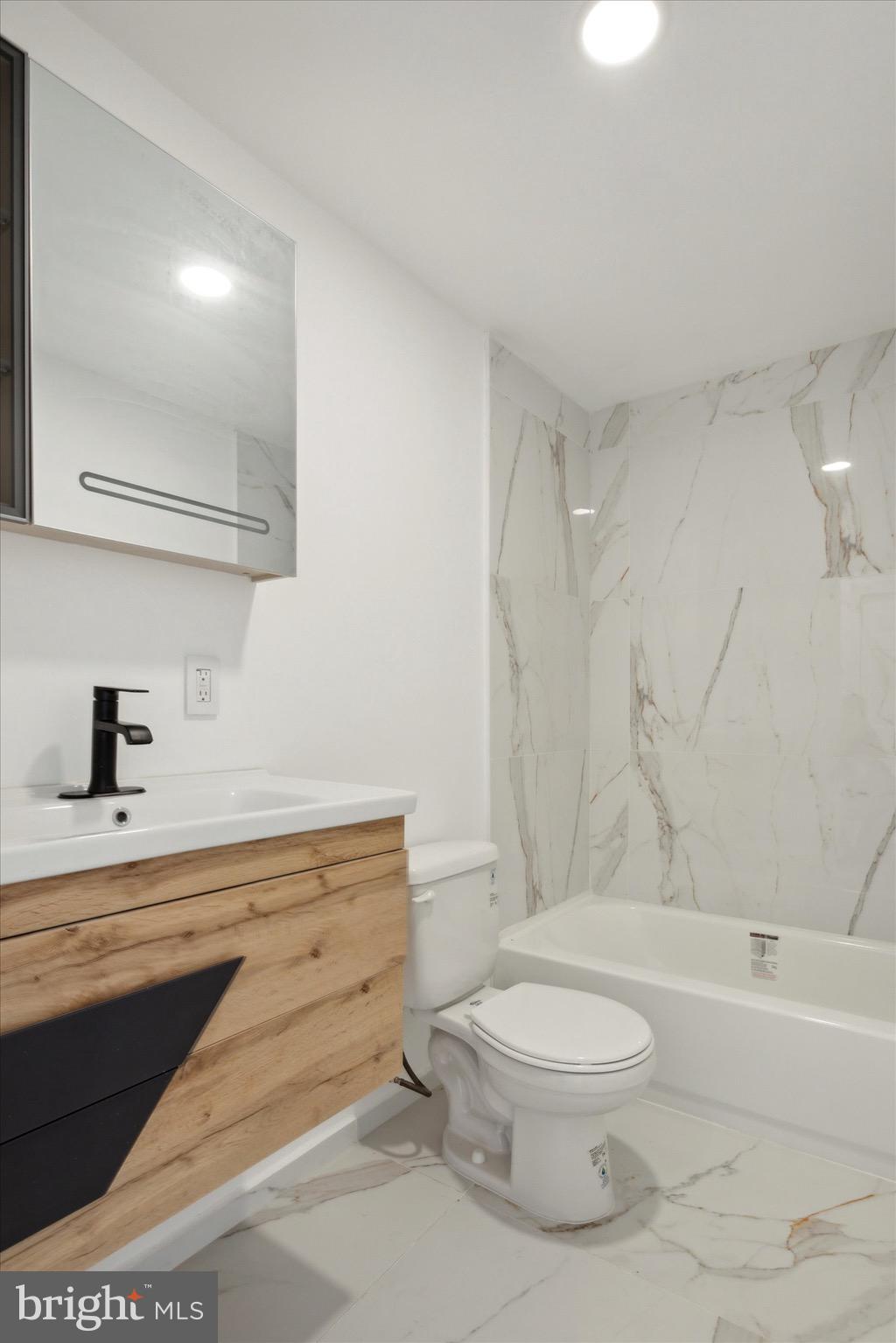 WEST PASSYUNK - Residential