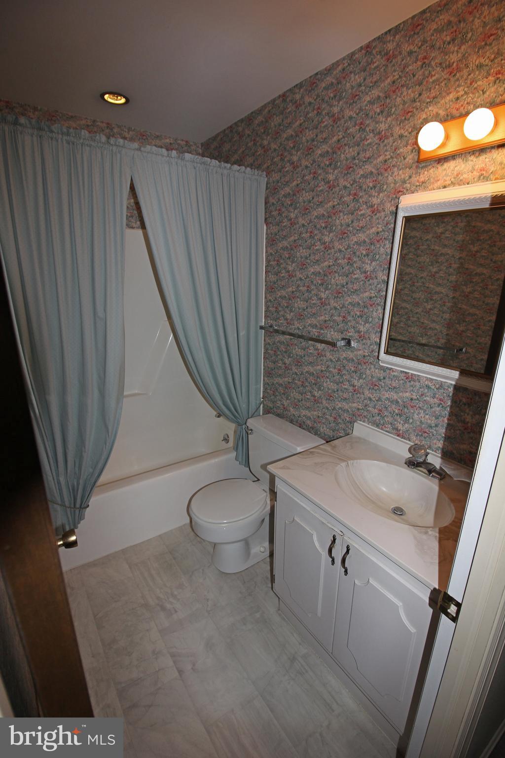 LAMBLEY ACRES - Residential
