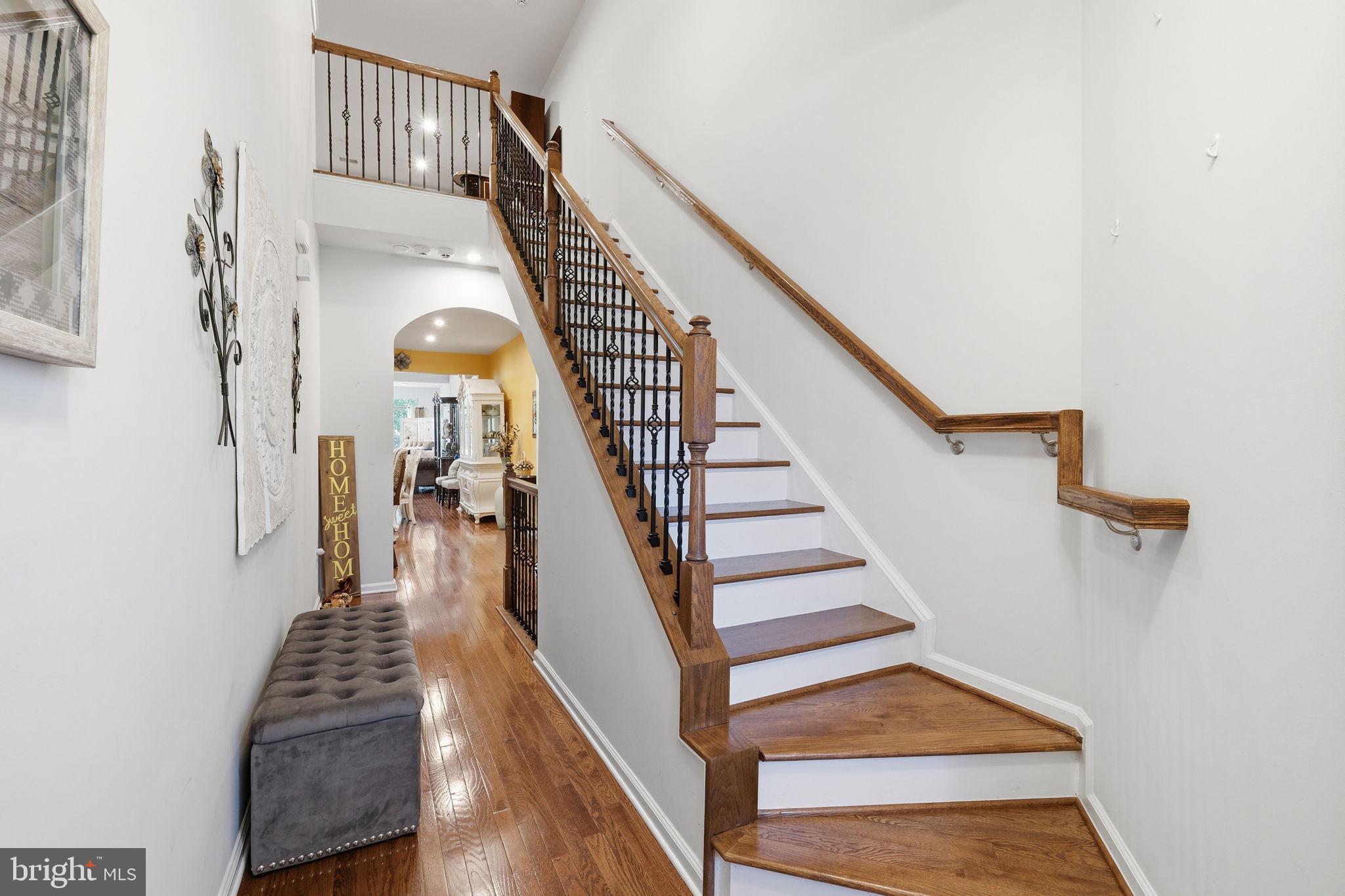 PONDVIEW - Residential