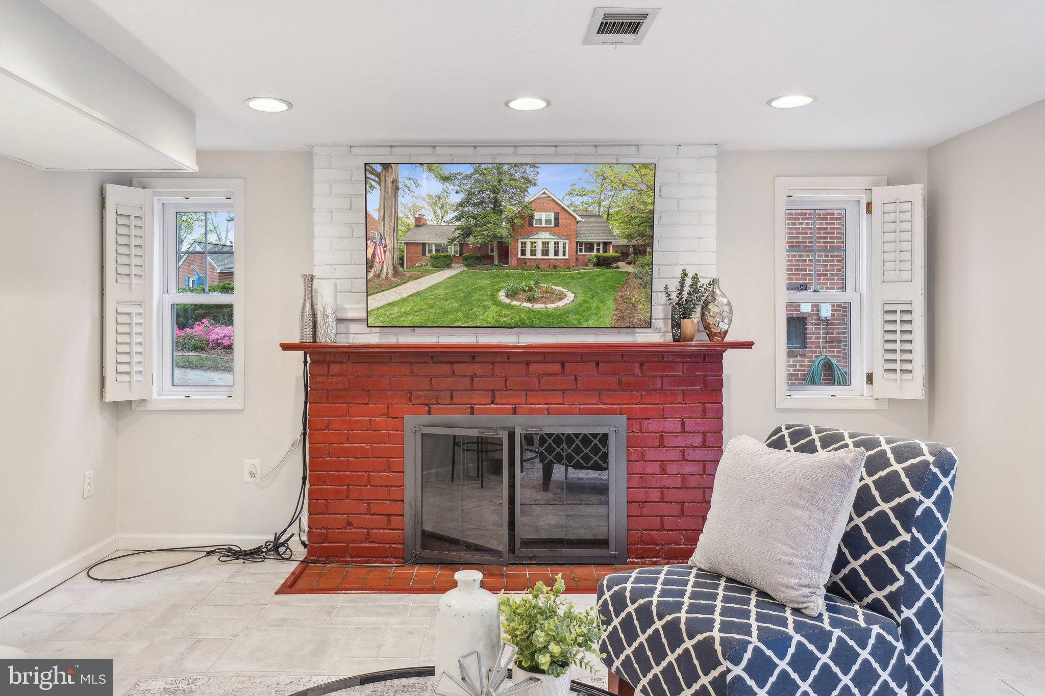 CLUB MANOR ESTATES - Residential