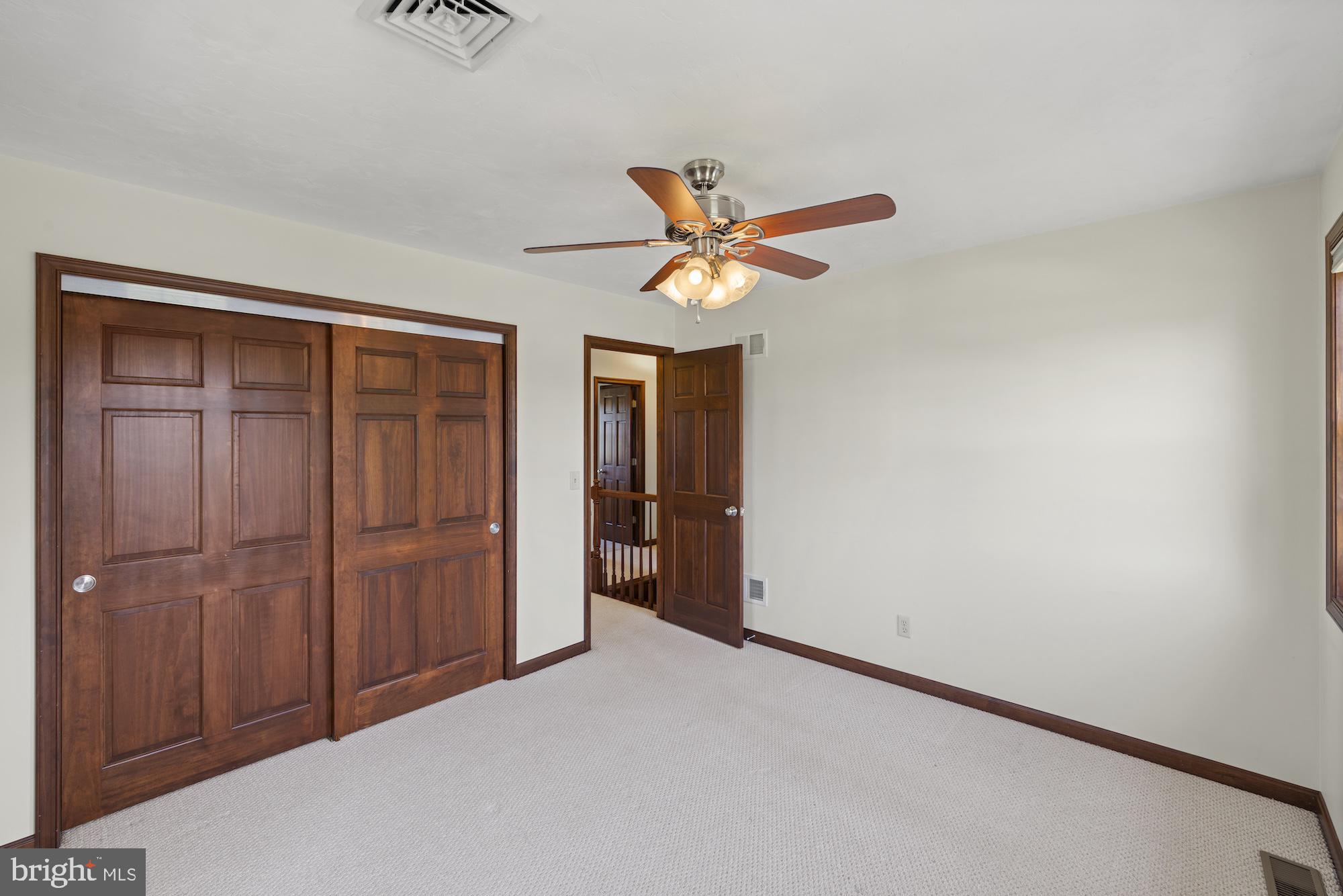 LAKE HERITAGE - Residential
