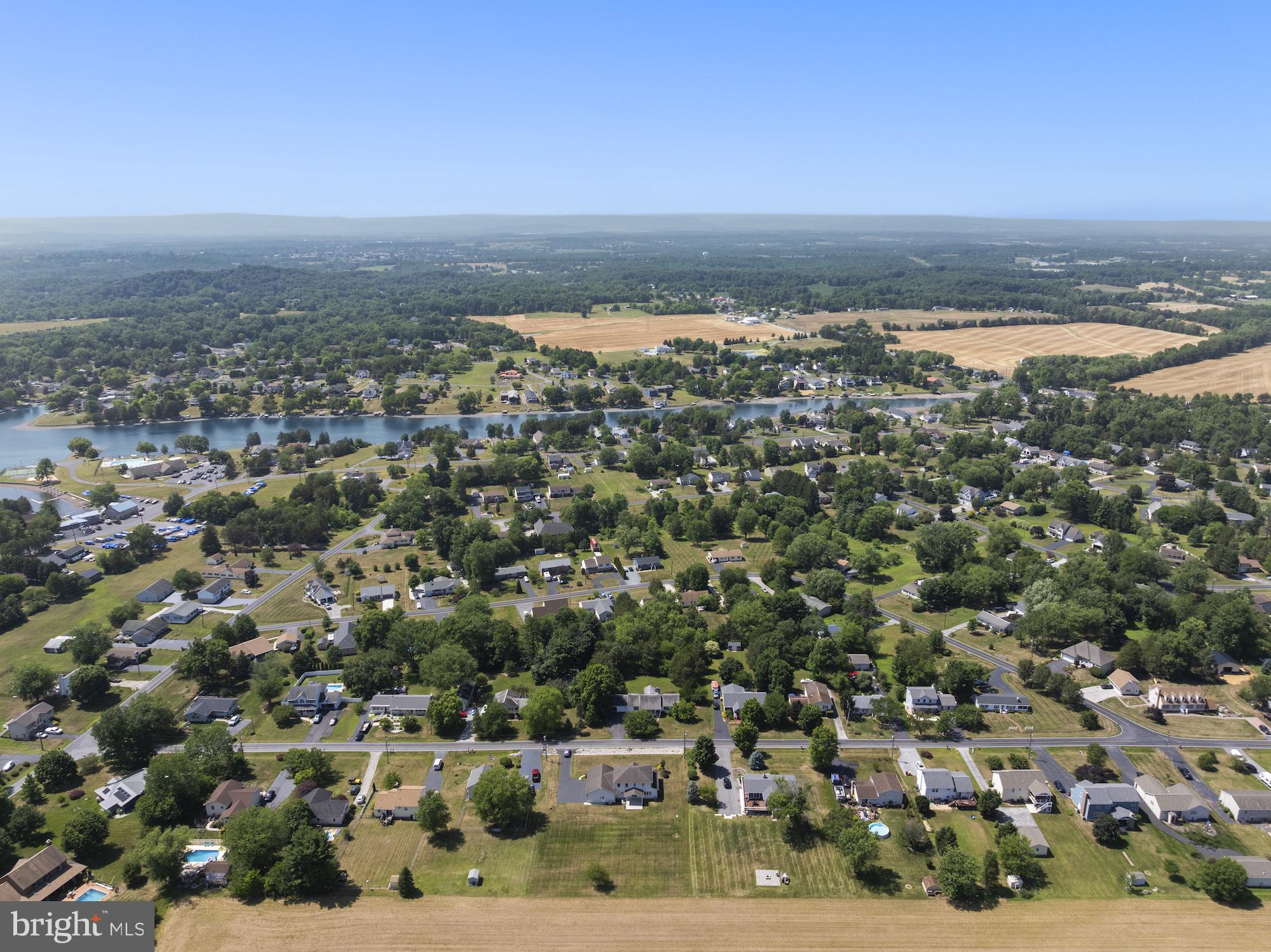 LAKE HERITAGE - Residential
