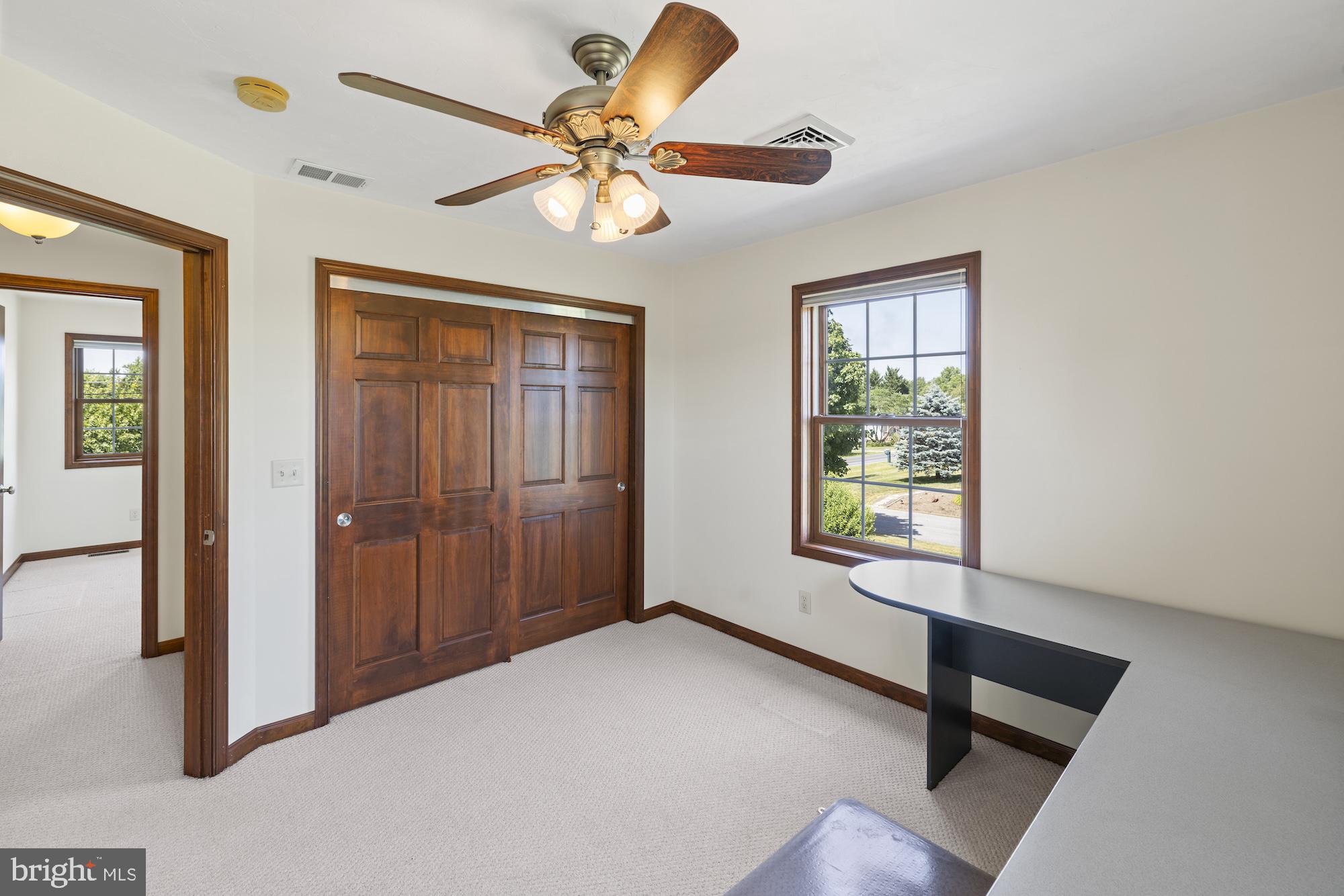 LAKE HERITAGE - Residential