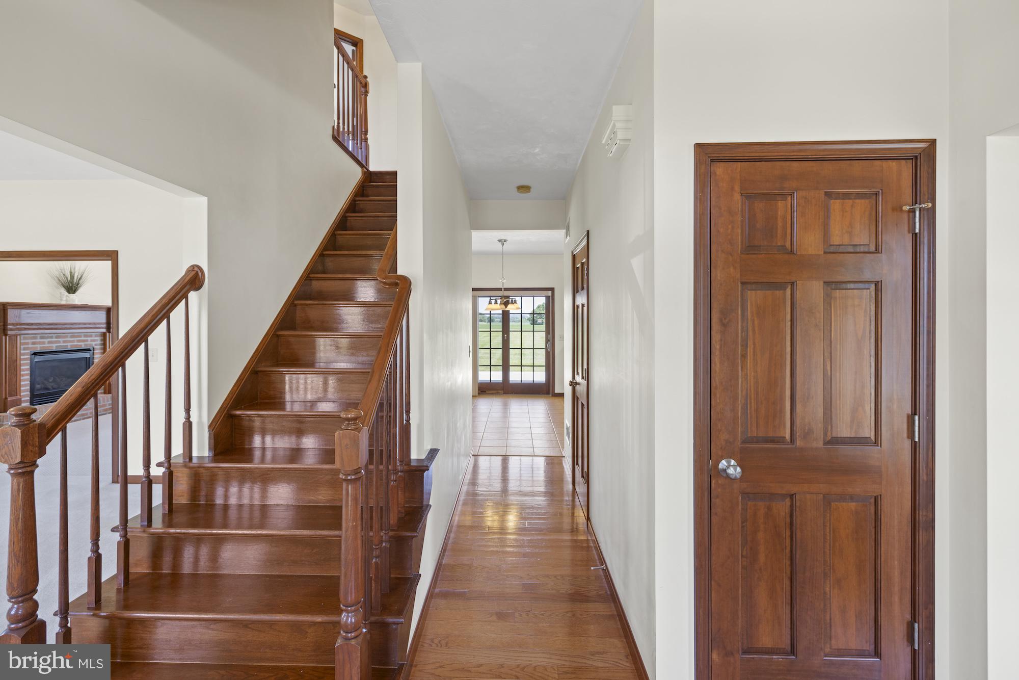 LAKE HERITAGE - Residential