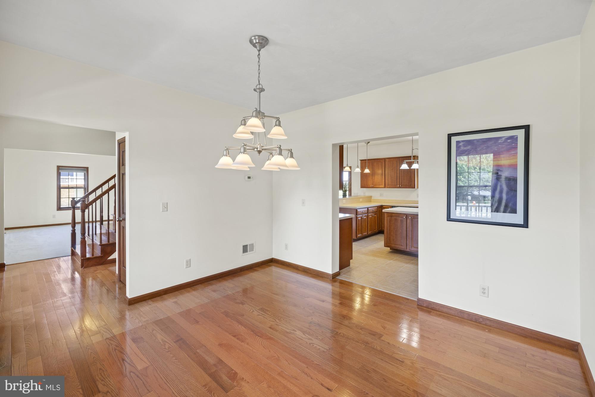 LAKE HERITAGE - Residential