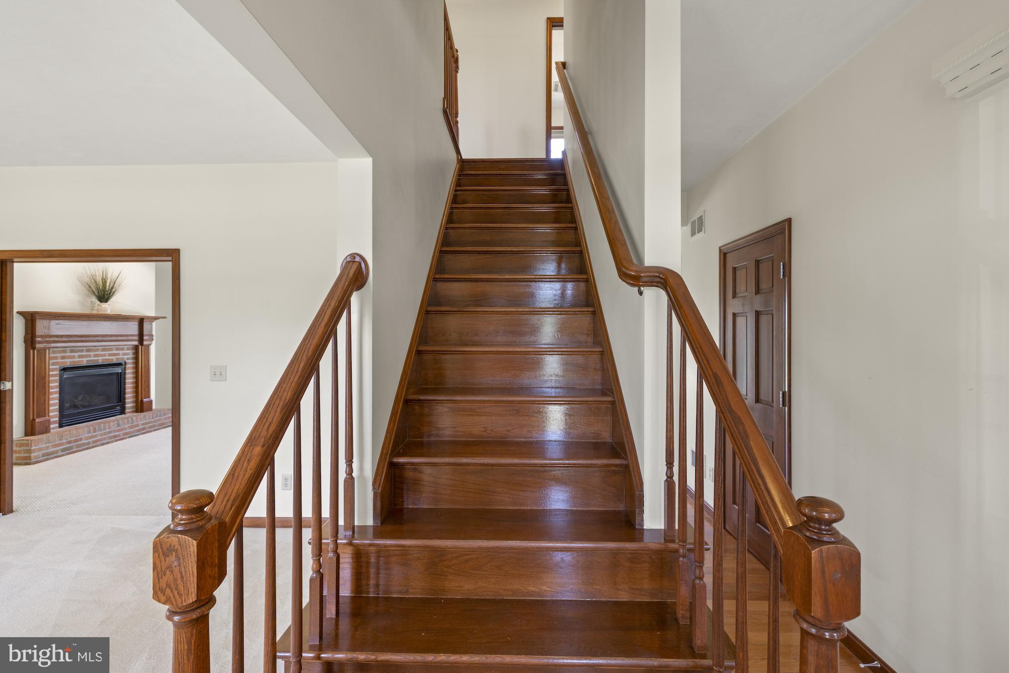 LAKE HERITAGE - Residential