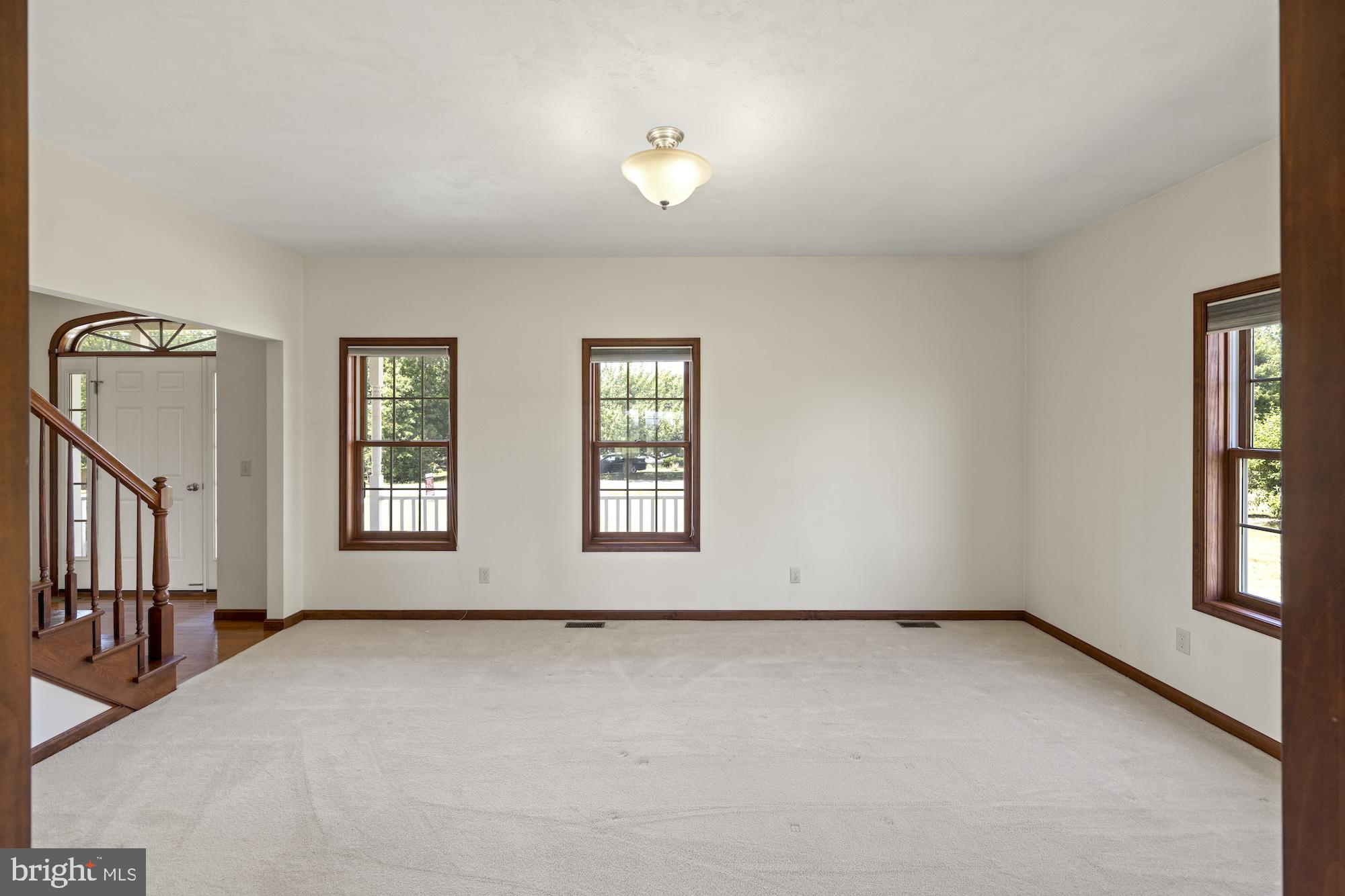 LAKE HERITAGE - Residential