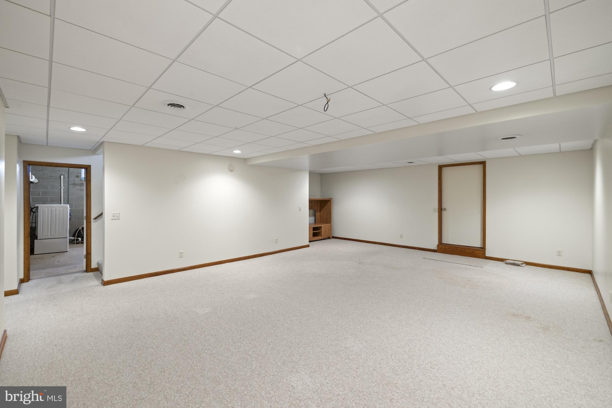LAKE HERITAGE - Residential
