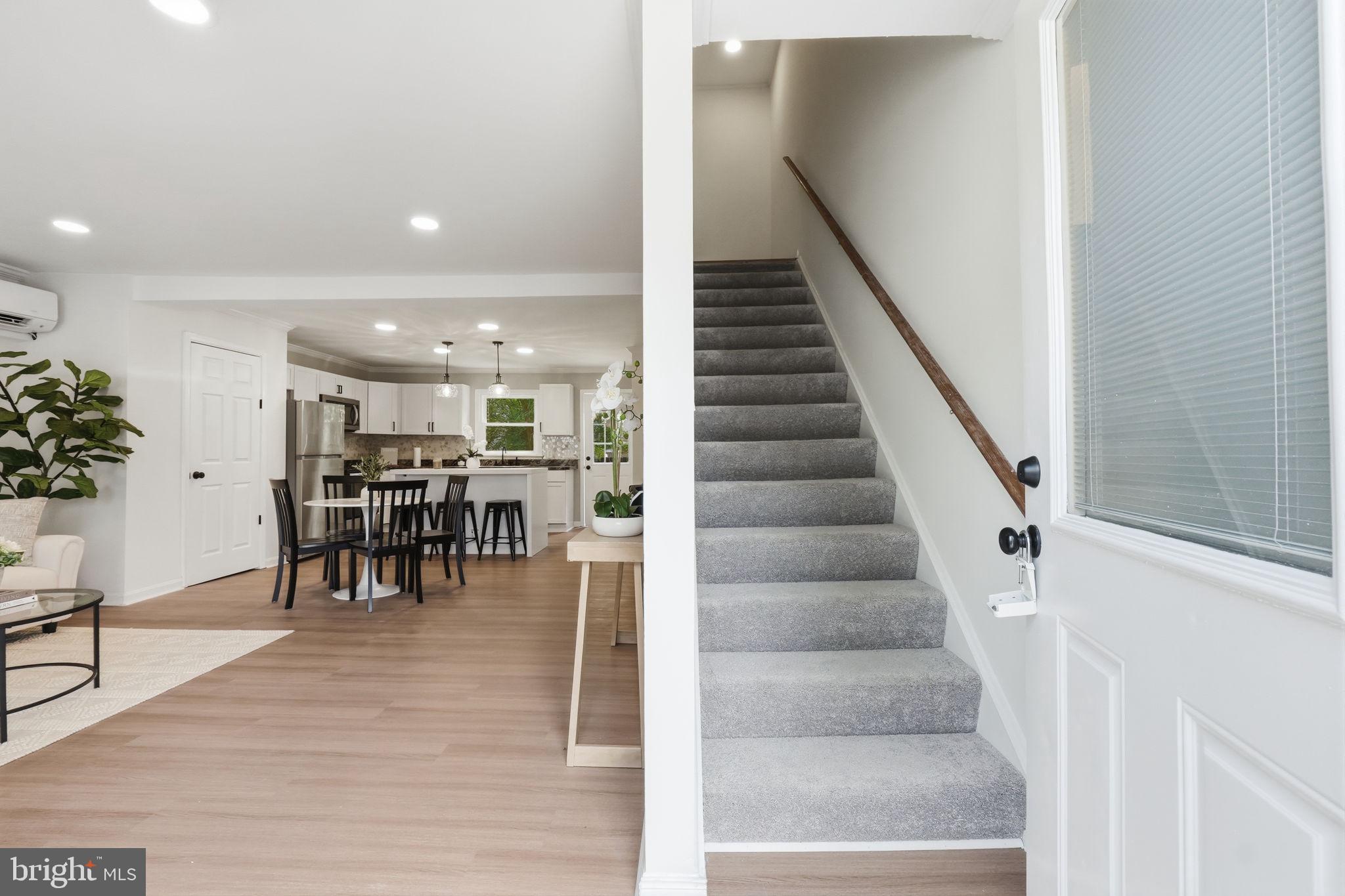 FREDERICKTOWNE TOWNHOUSE - Residential