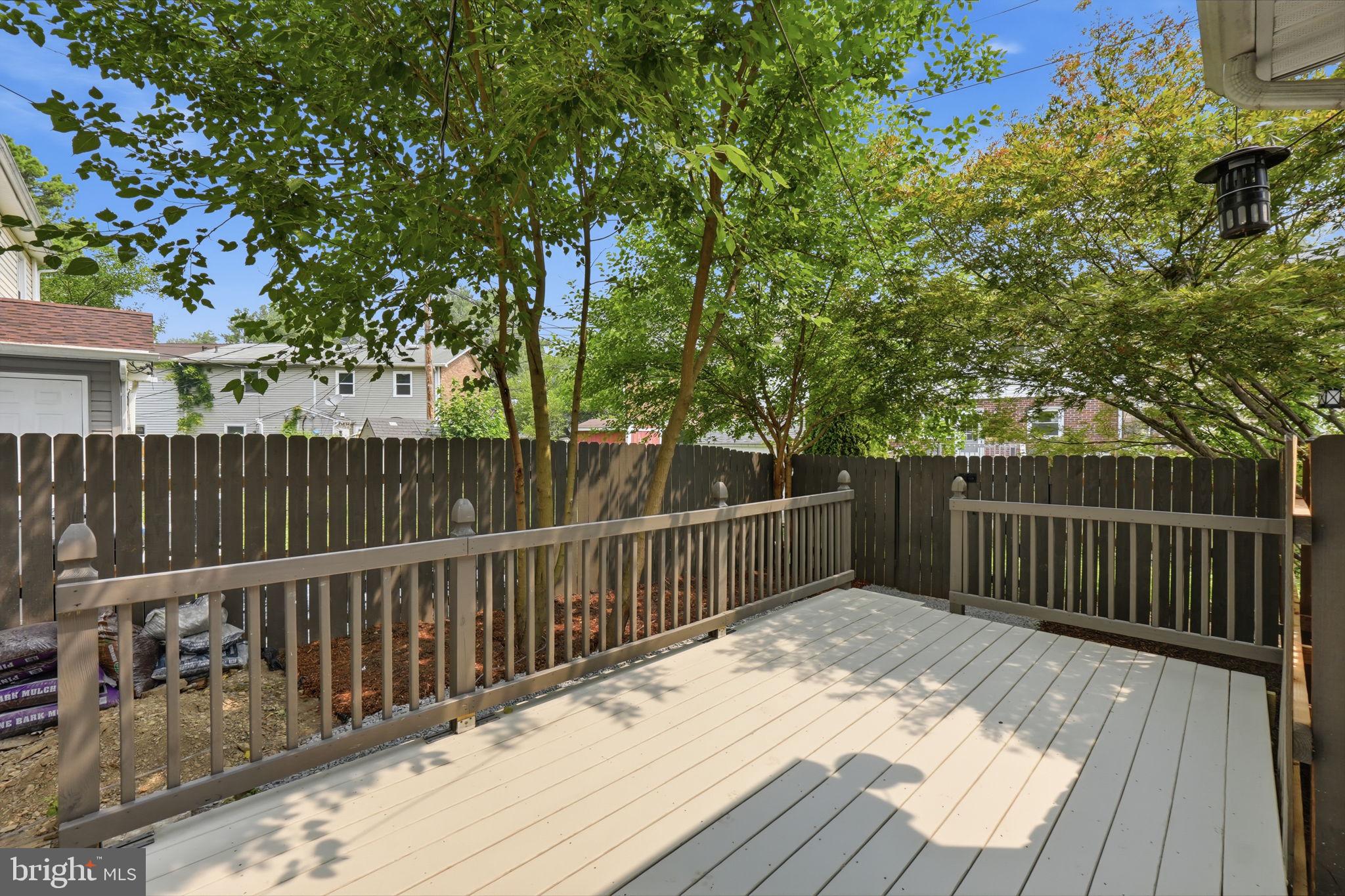 FREDERICKTOWNE TOWNHOUSE - Residential