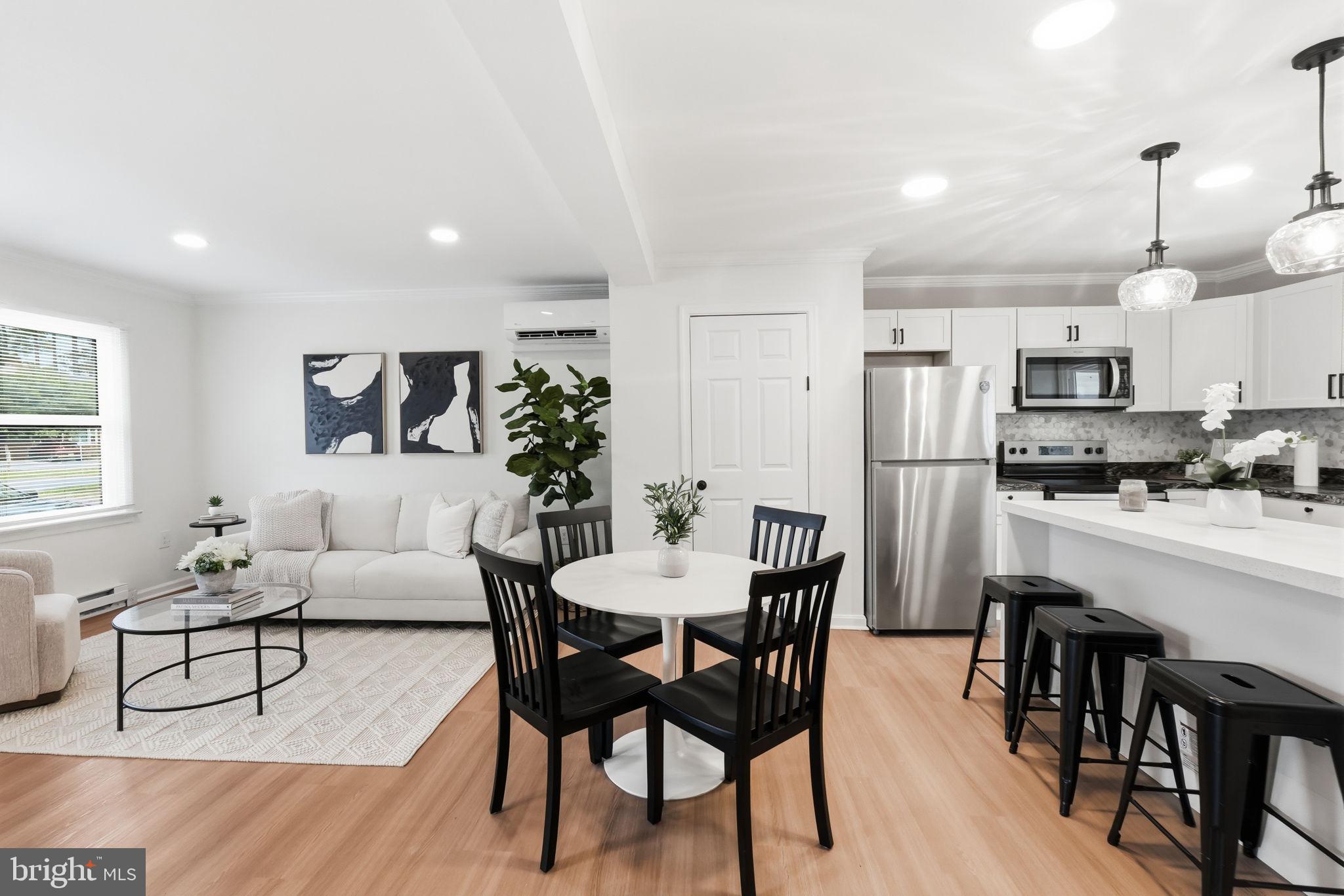 FREDERICKTOWNE TOWNHOUSE - Residential