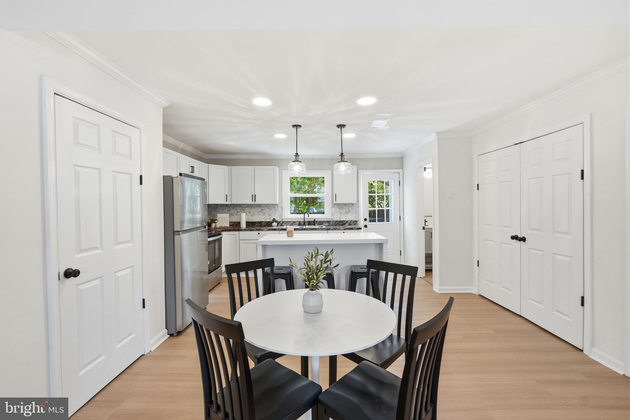 FREDERICKTOWNE TOWNHOUSE - Residential