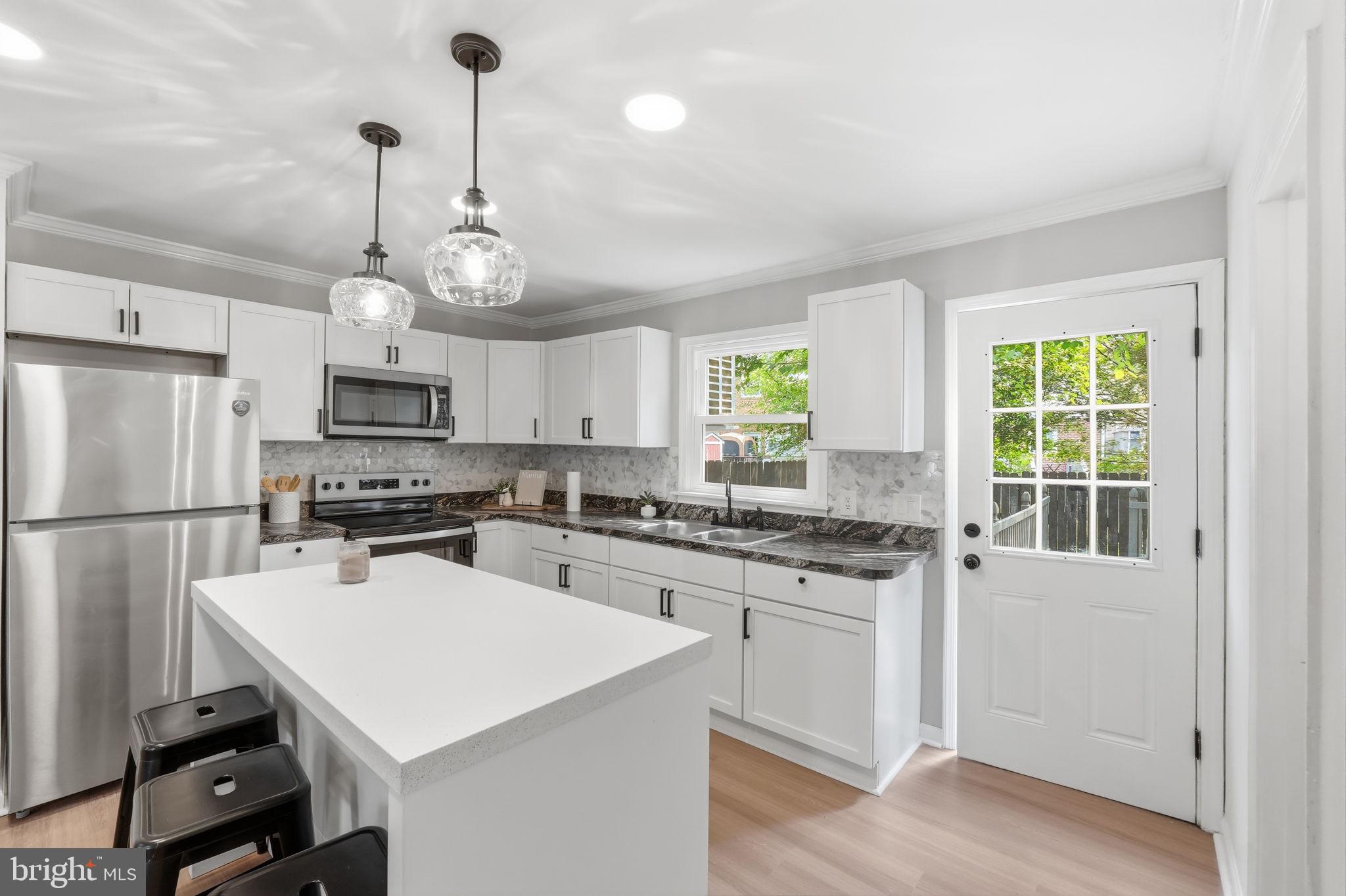 FREDERICKTOWNE TOWNHOUSE - Residential