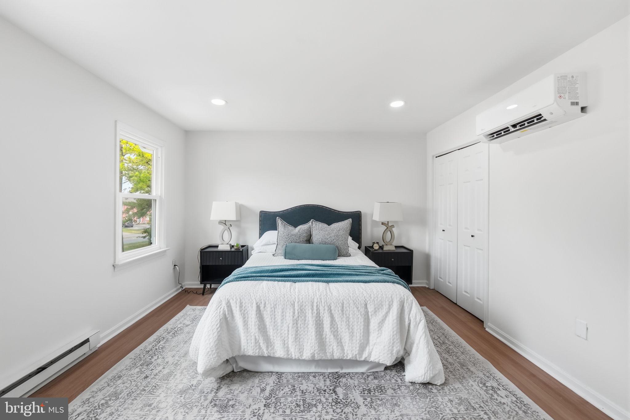 FREDERICKTOWNE TOWNHOUSE - Residential