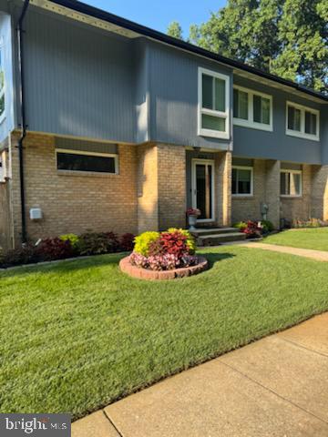 TWELVE TREES - Residential