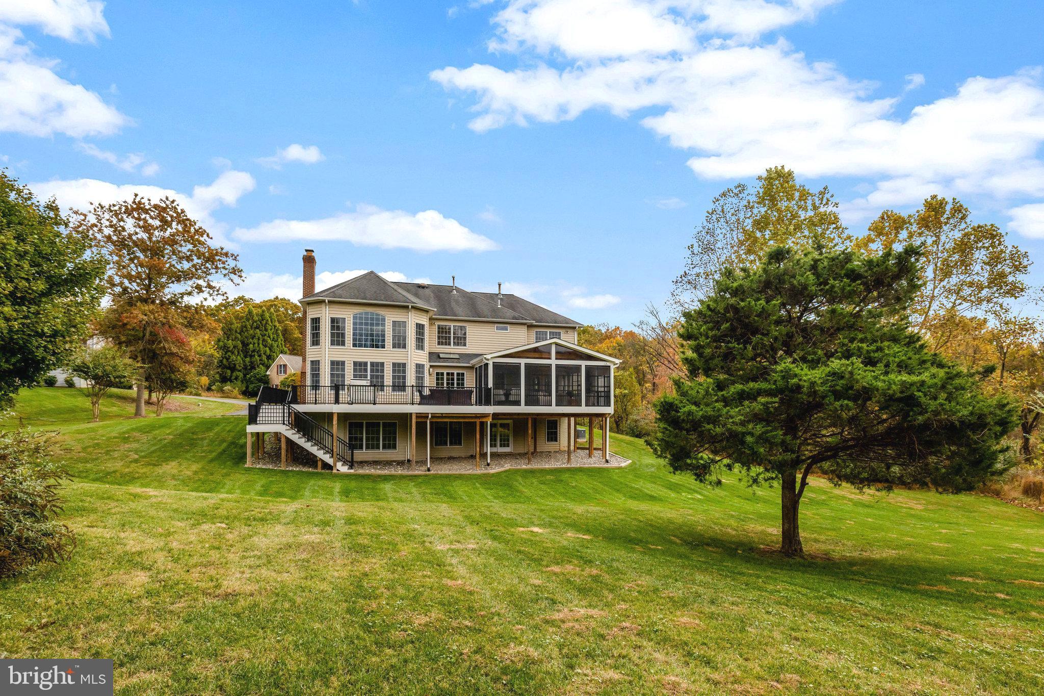 HUNTER MILL ESTATES - Residential