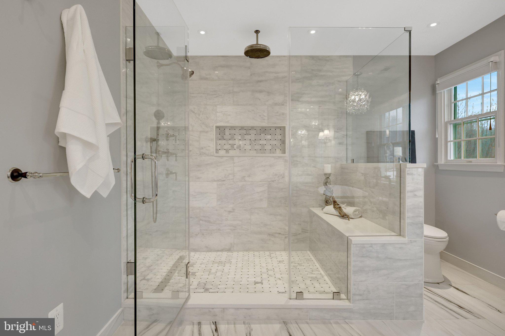 HUNTER MILL ESTATES - Residential