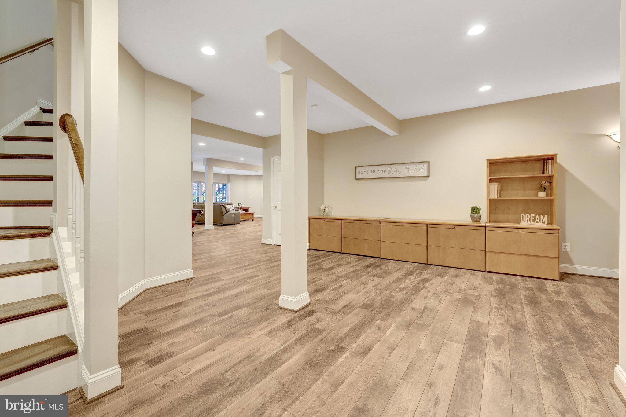HUNTER MILL ESTATES - Residential